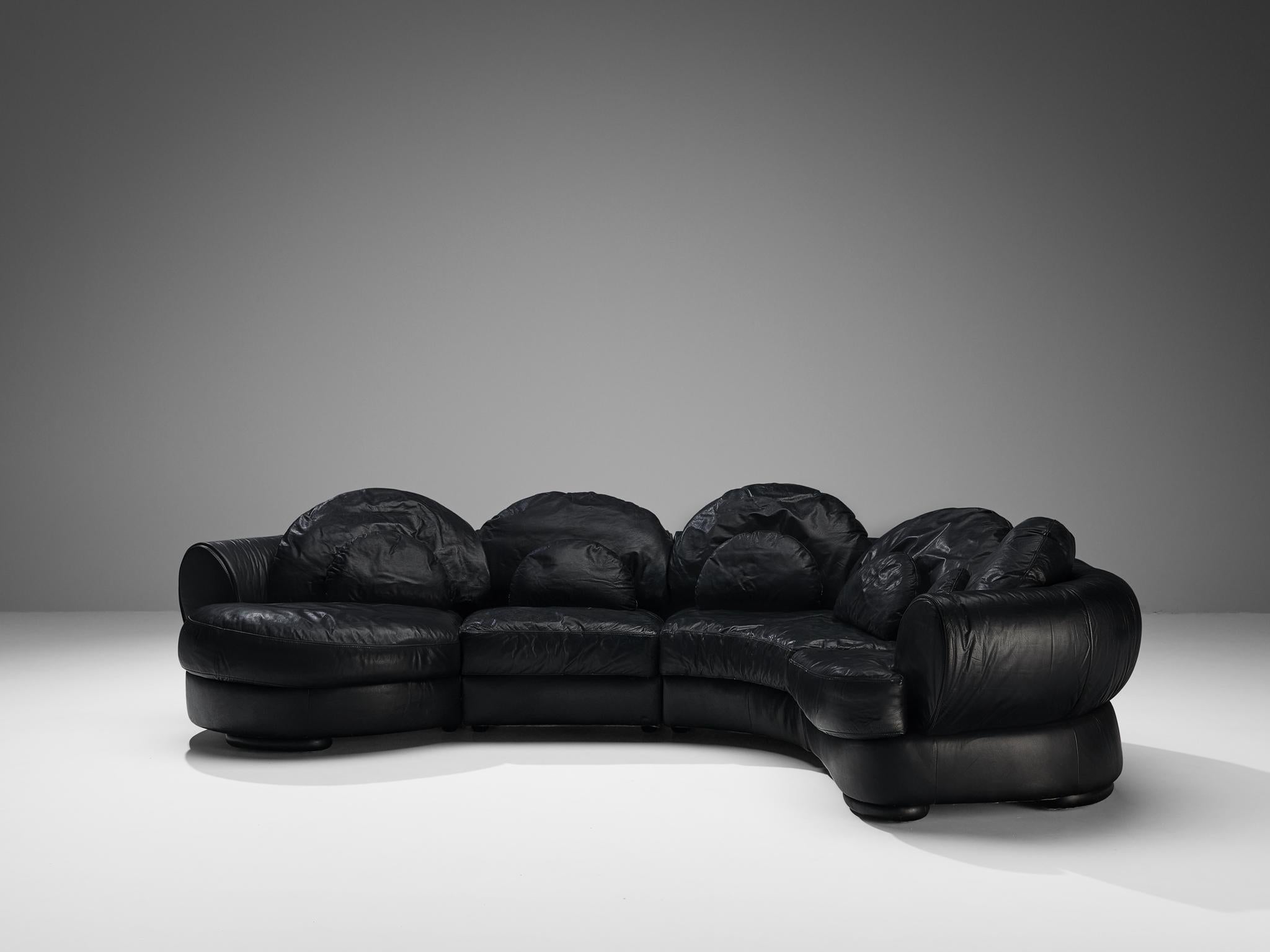 Organically Shaped Sectional Sofa in Black Leather In Good Condition For Sale In Waalwijk, NL