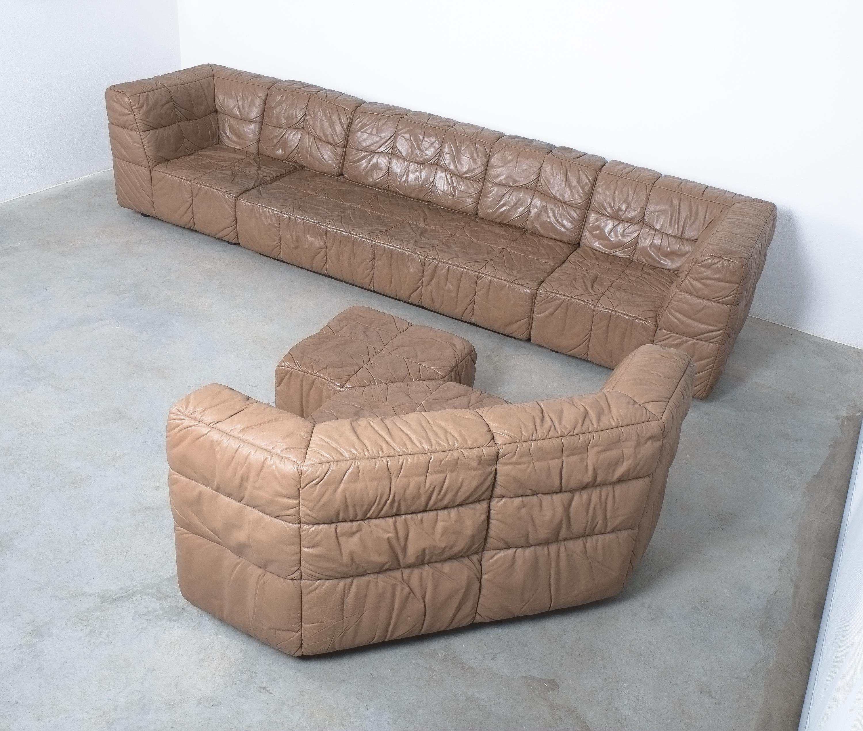 Rare 'Castell' leather sofa group by Hans Hopfer, Wiener Werkstätte, Austria, circa 1972

Well preserved sofa all in original vintage, super preserved condition. Normally these are destined to have been rather worn out throughout the last 50 years,