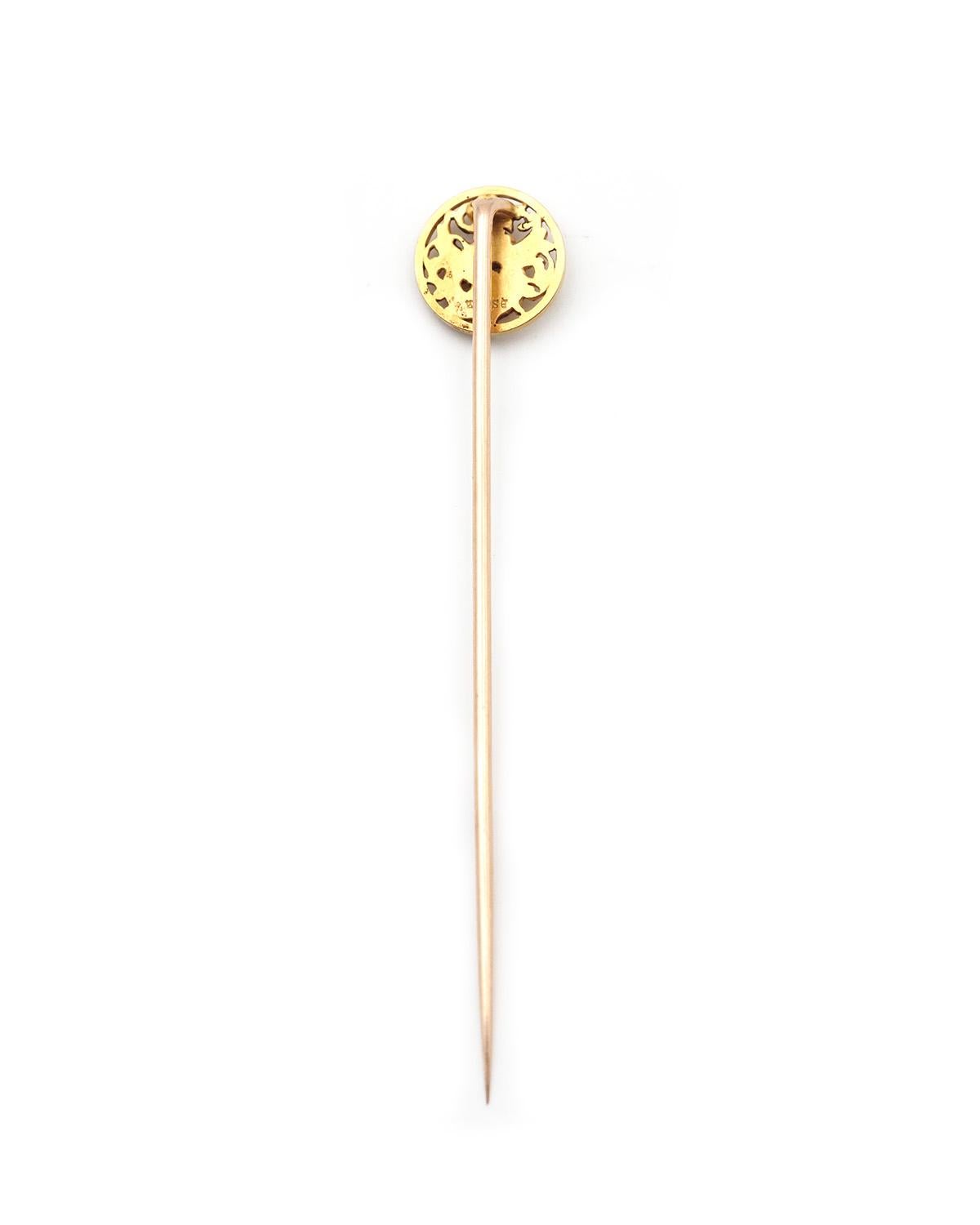 Alfiler Wiese Quimera de oro de 18 quilates, alfiler de corbata de renacimiento gótico, firmado por Louis Wiese Victoriano tardío en venta