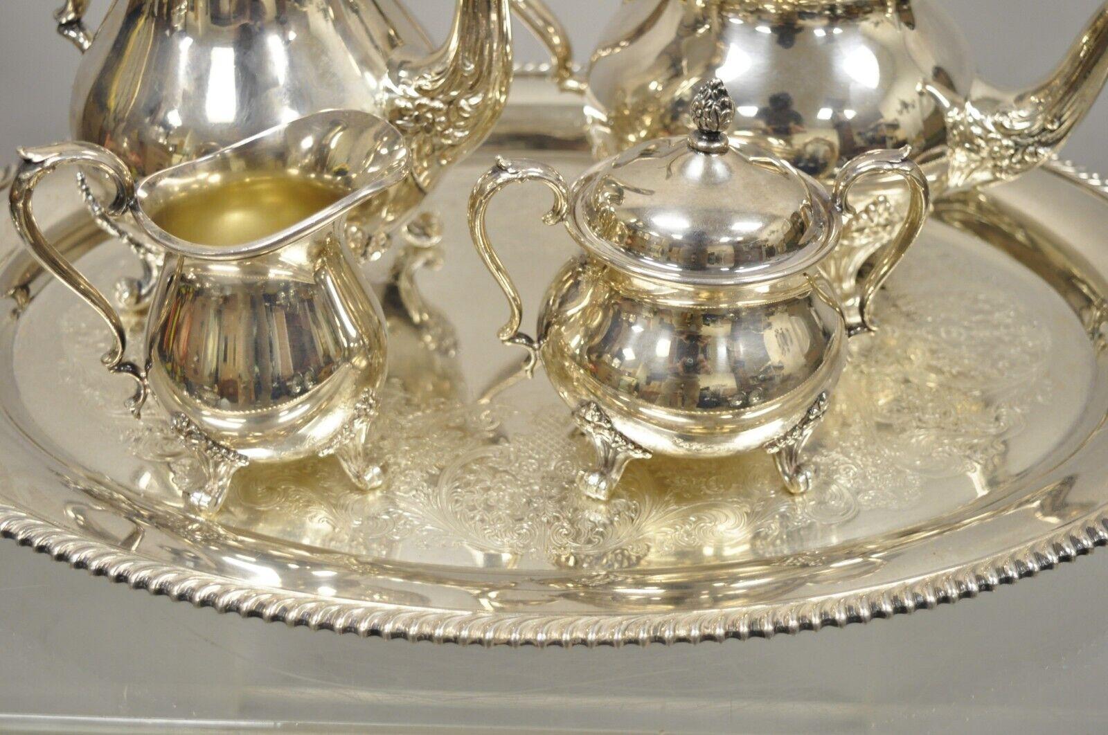 Wilcox International Silver Co Tee-Set Serviertablett und mehr, 5 Stück Set (20. Jahrhundert) im Angebot