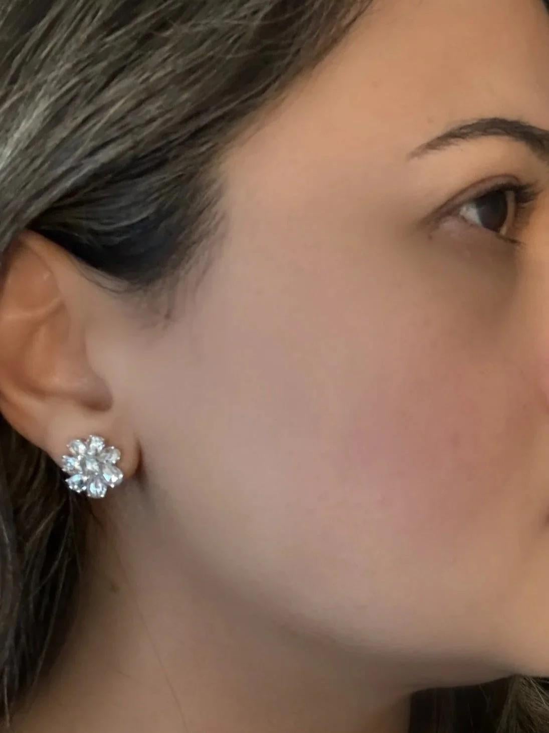 Contemporain Wild Flowers Large 4 Ctw Rose Cut Diamonds Set in Platinum - New - ONE OF A KIND en vente