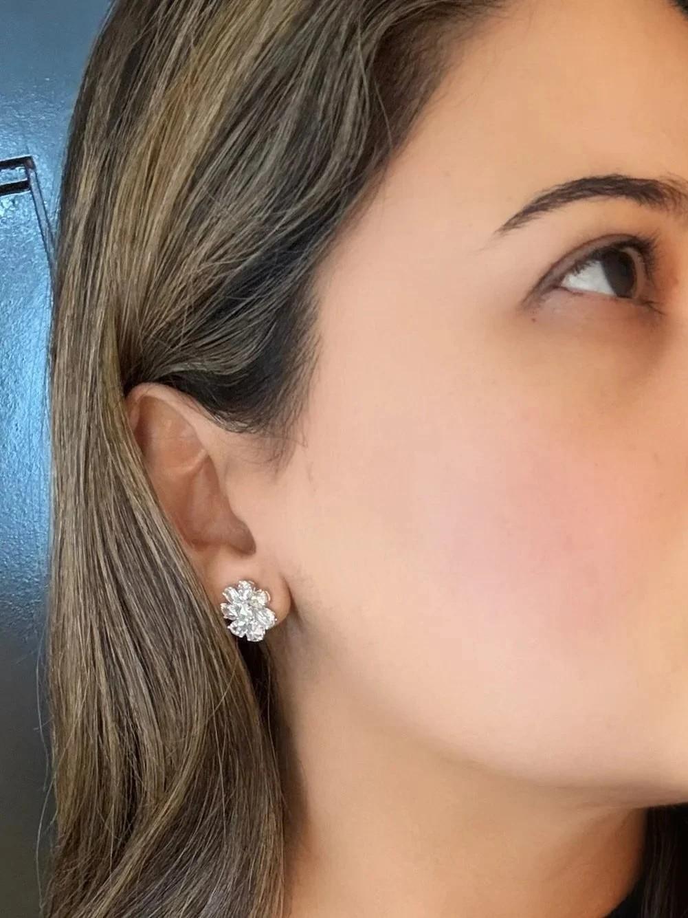 Taille rose Wild Flowers Large 4 Ctw Rose Cut Diamonds Set in Platinum - New - ONE OF A KIND en vente