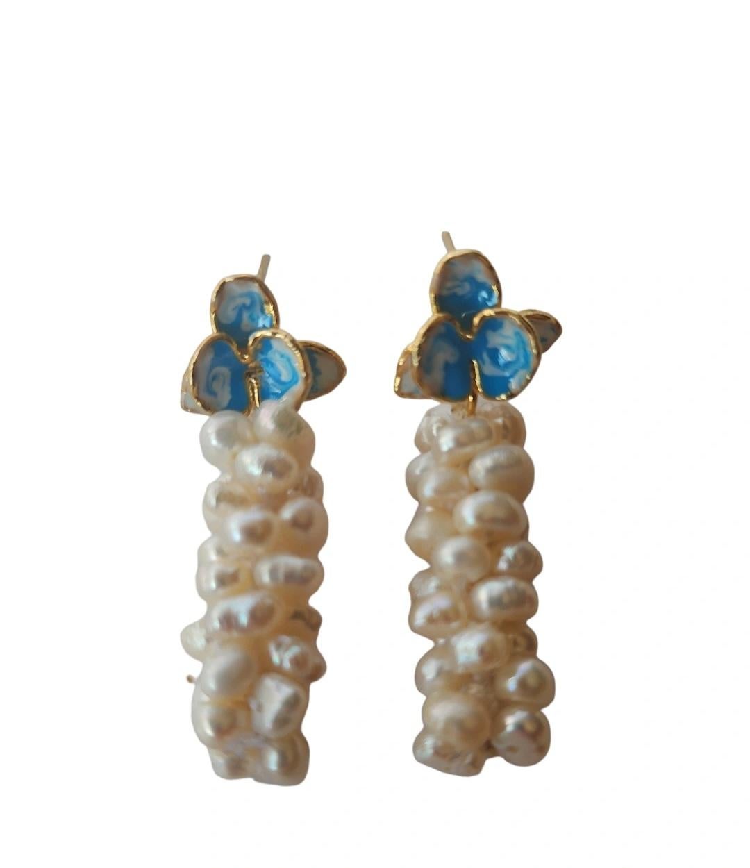 Round Cut Wild Orchid Pearl Earrings For Sale