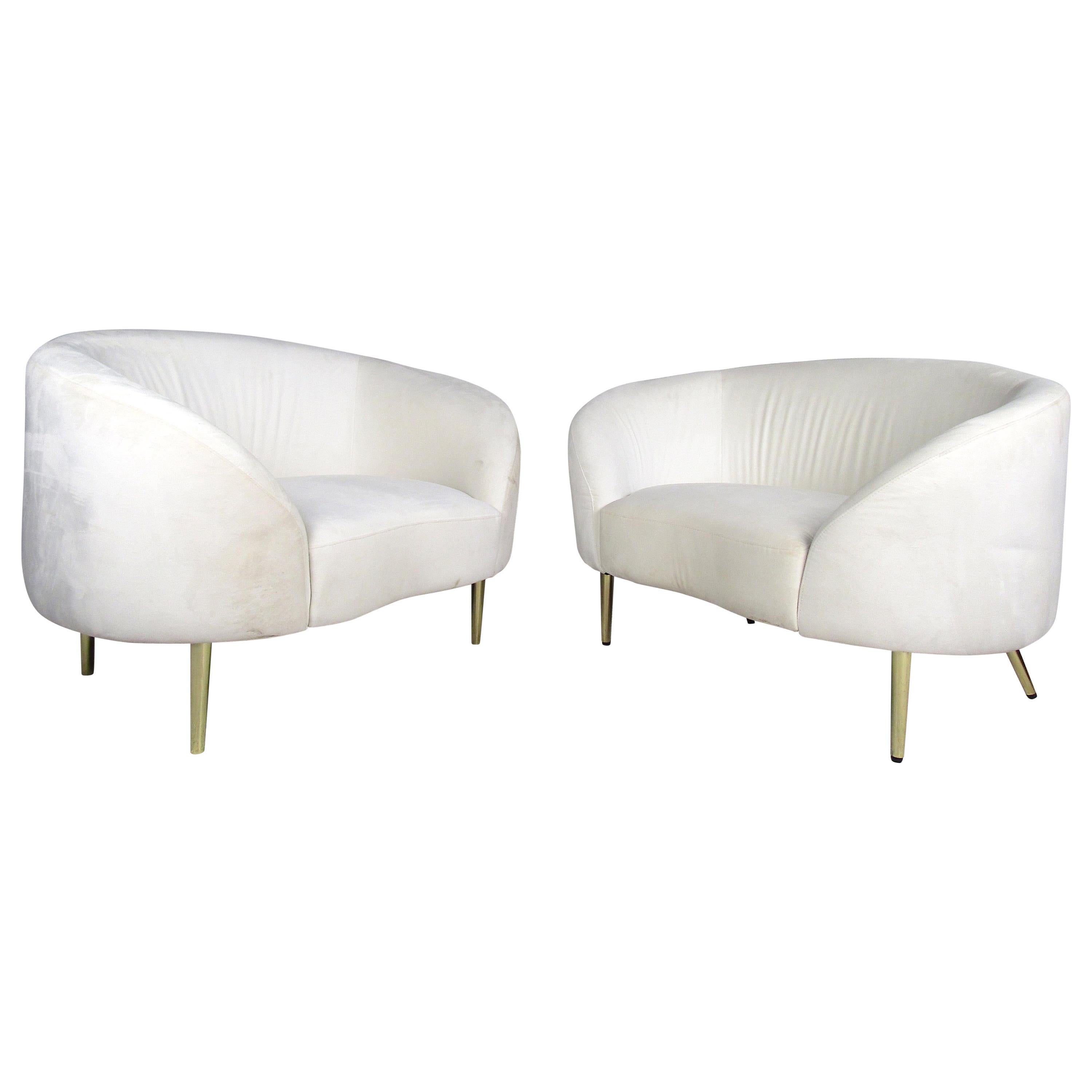 Paire de fauteuils club italiens blancs sauvages