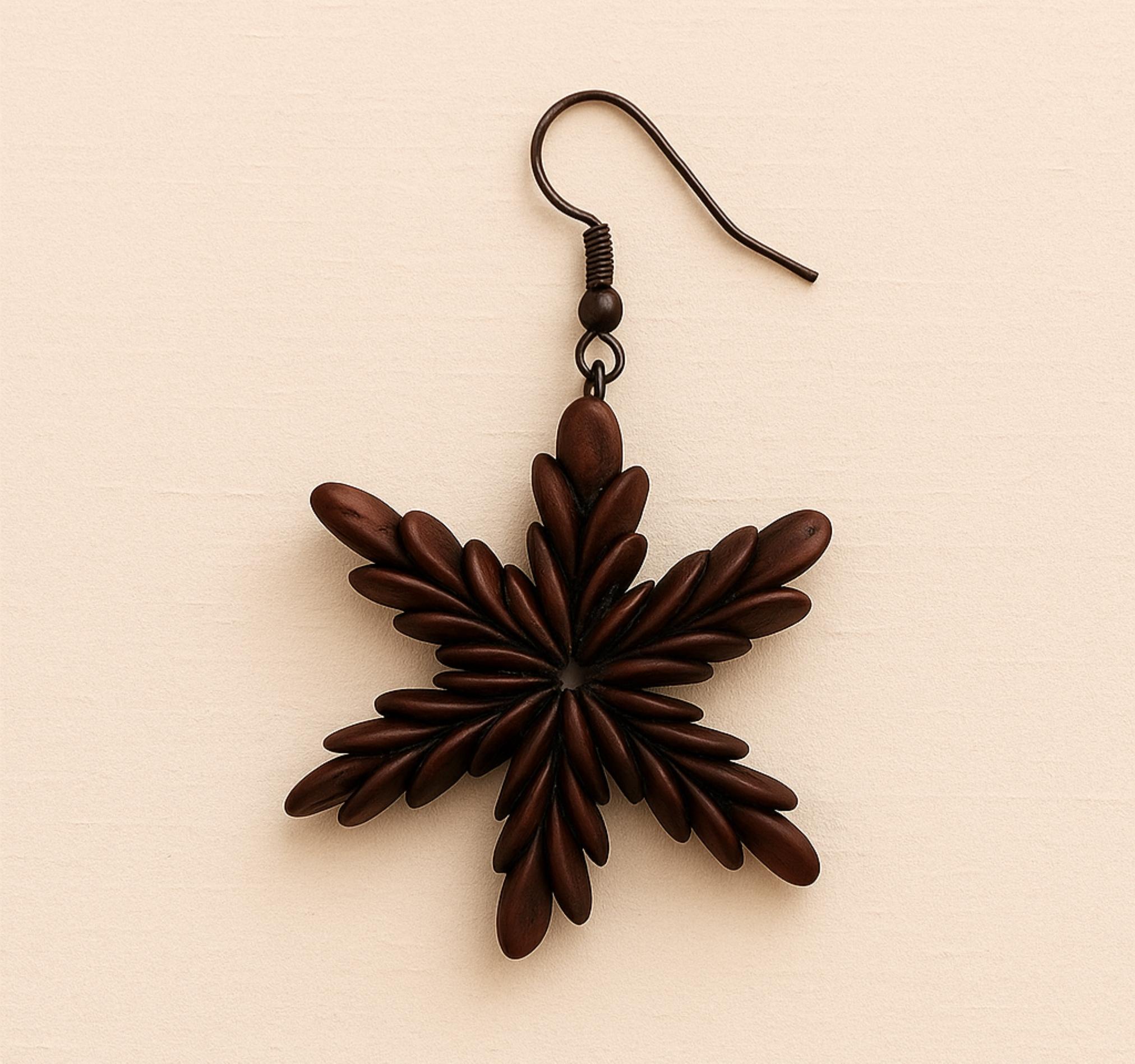 Artigiano Orecchini di tamarindo selvatico - Natural Elegance realizzata a mano in vendita