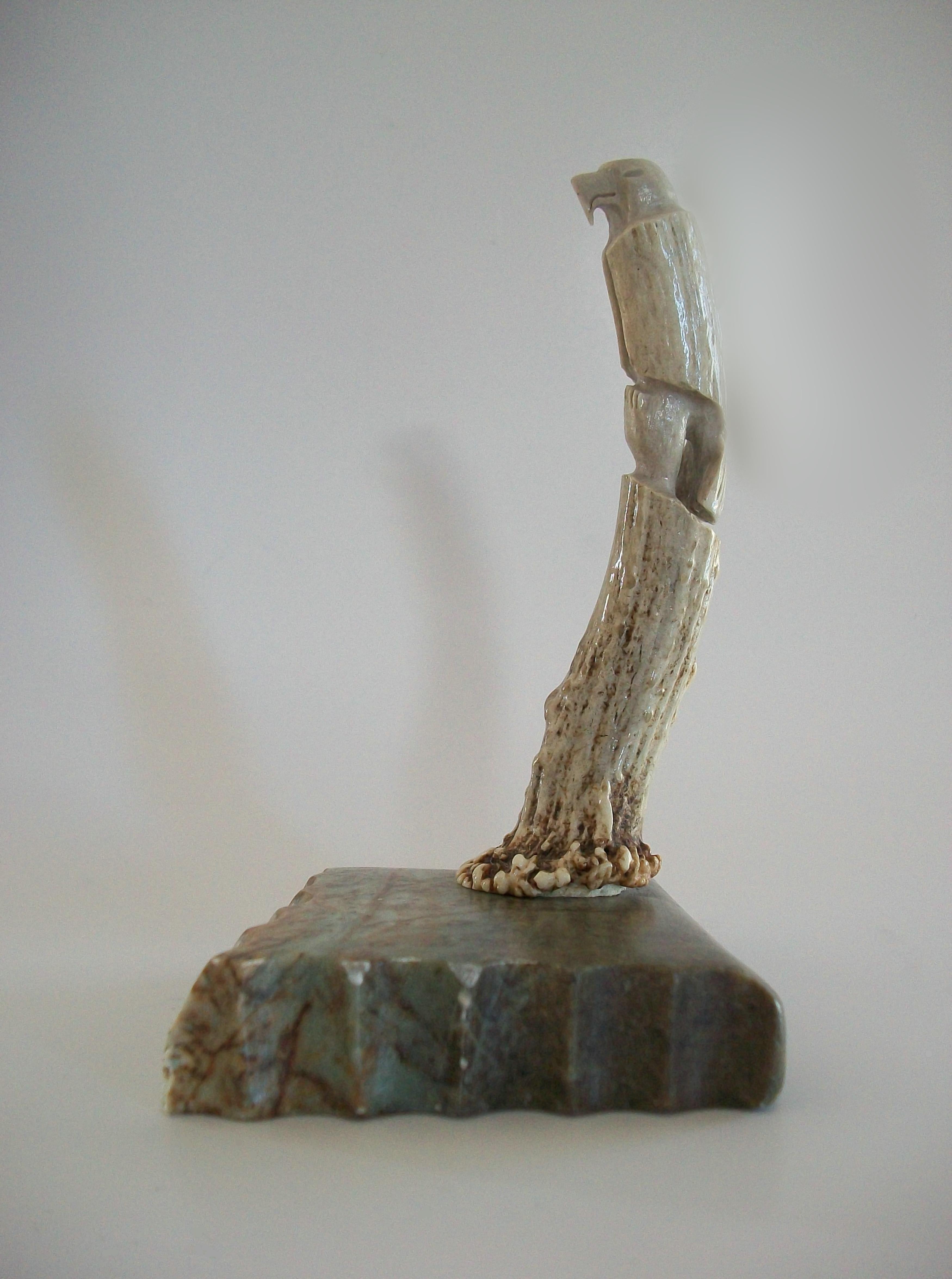 WILDE - Inuit Deer Antler & Stone Carving of an Eagle - Canada - Circa 2004 For Sale 9