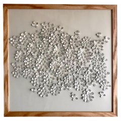 Wildblume: Ein Stück 3D-Skulptur Cremefarbenes Leder Wandkunstwerk
