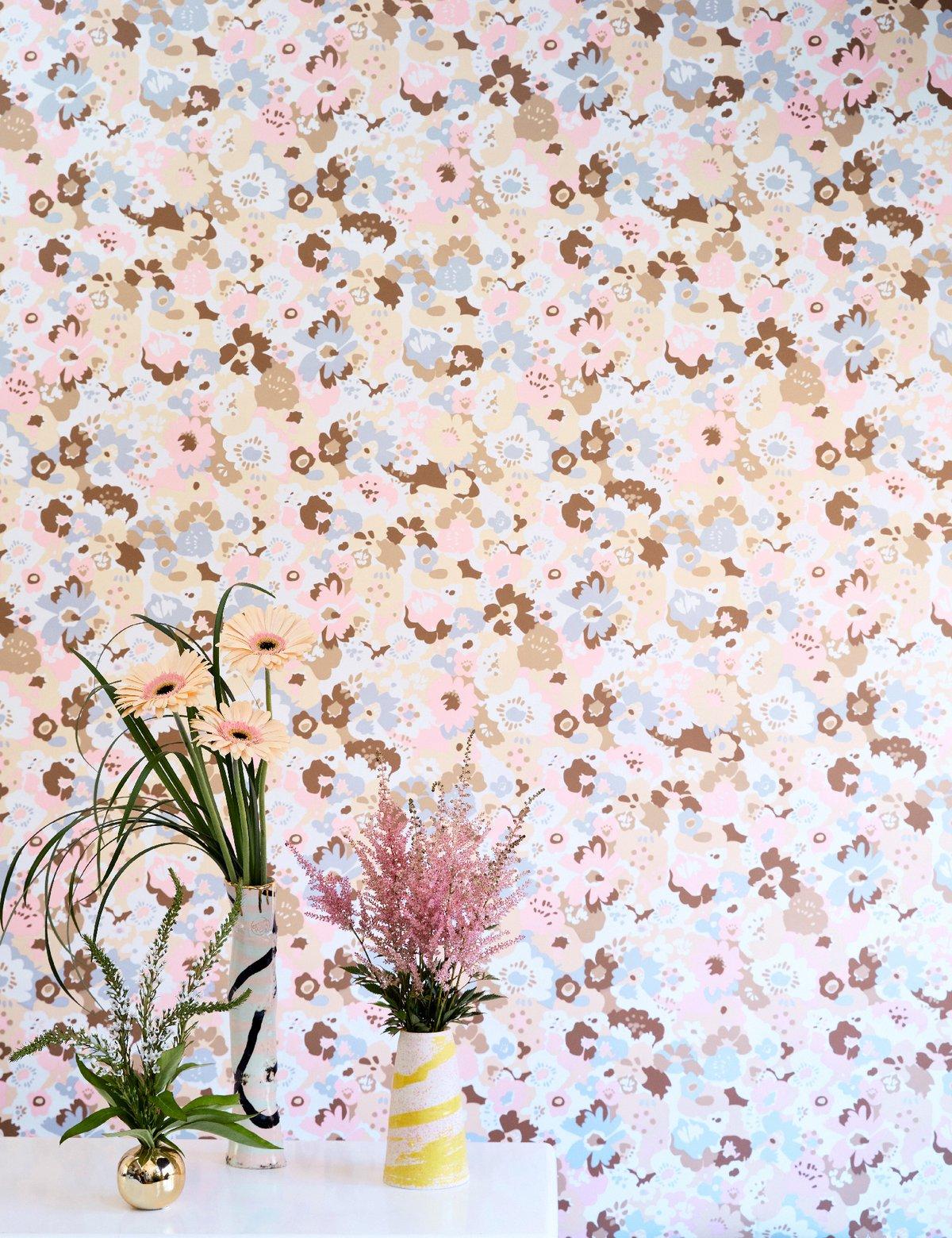 brown and pink wallpaper