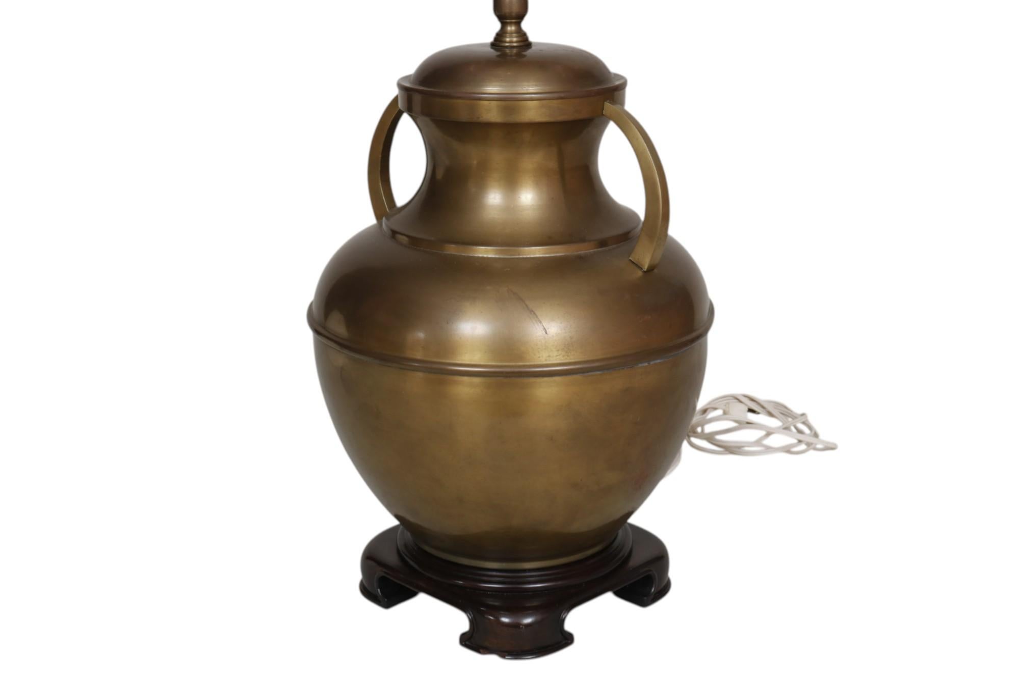 Wildwood Brass Amphora Table Lamp For Sale 4