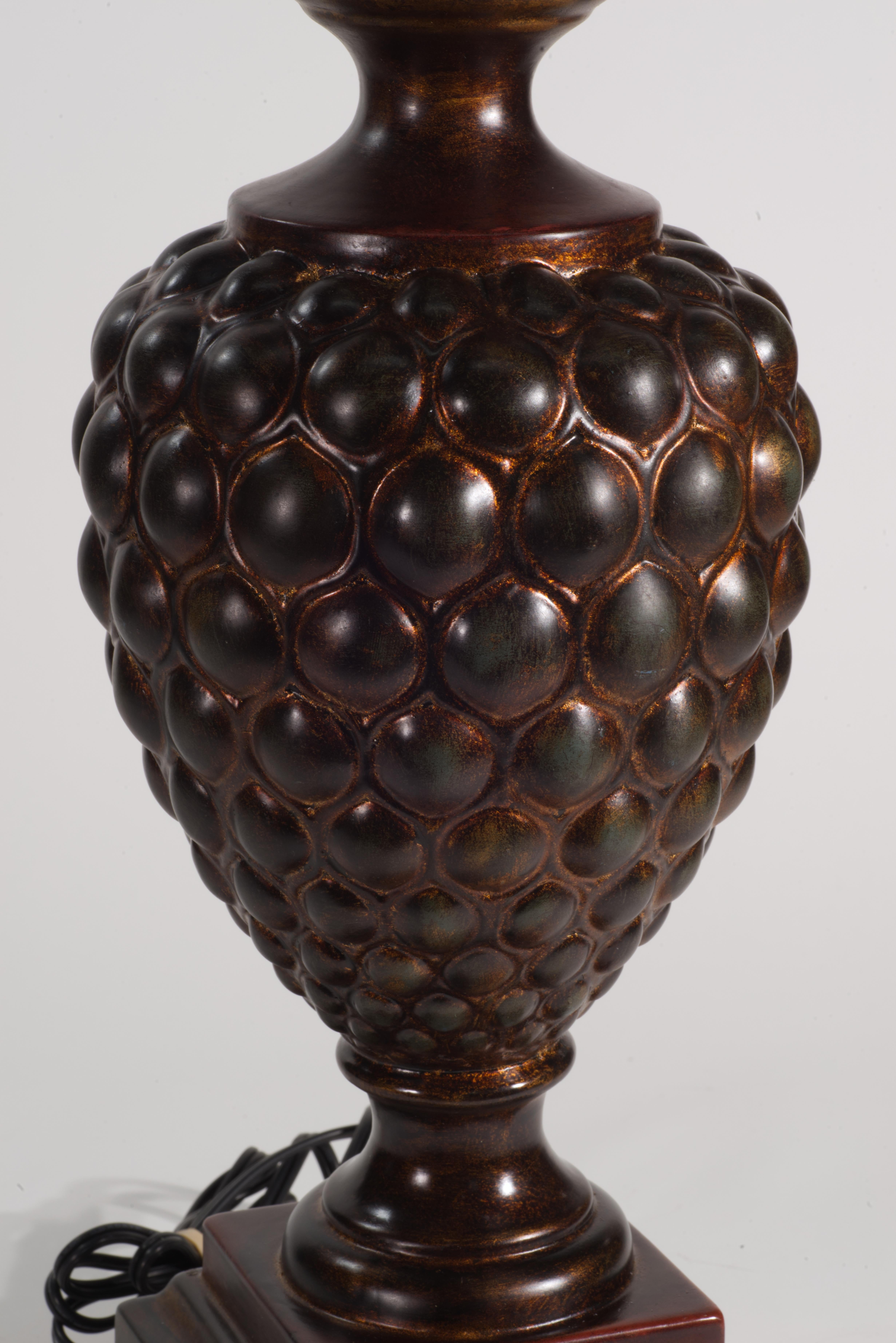 Wildwood Lamps, lampe de table en forme d'urne sculpturale en céramique d'époque en vente 5