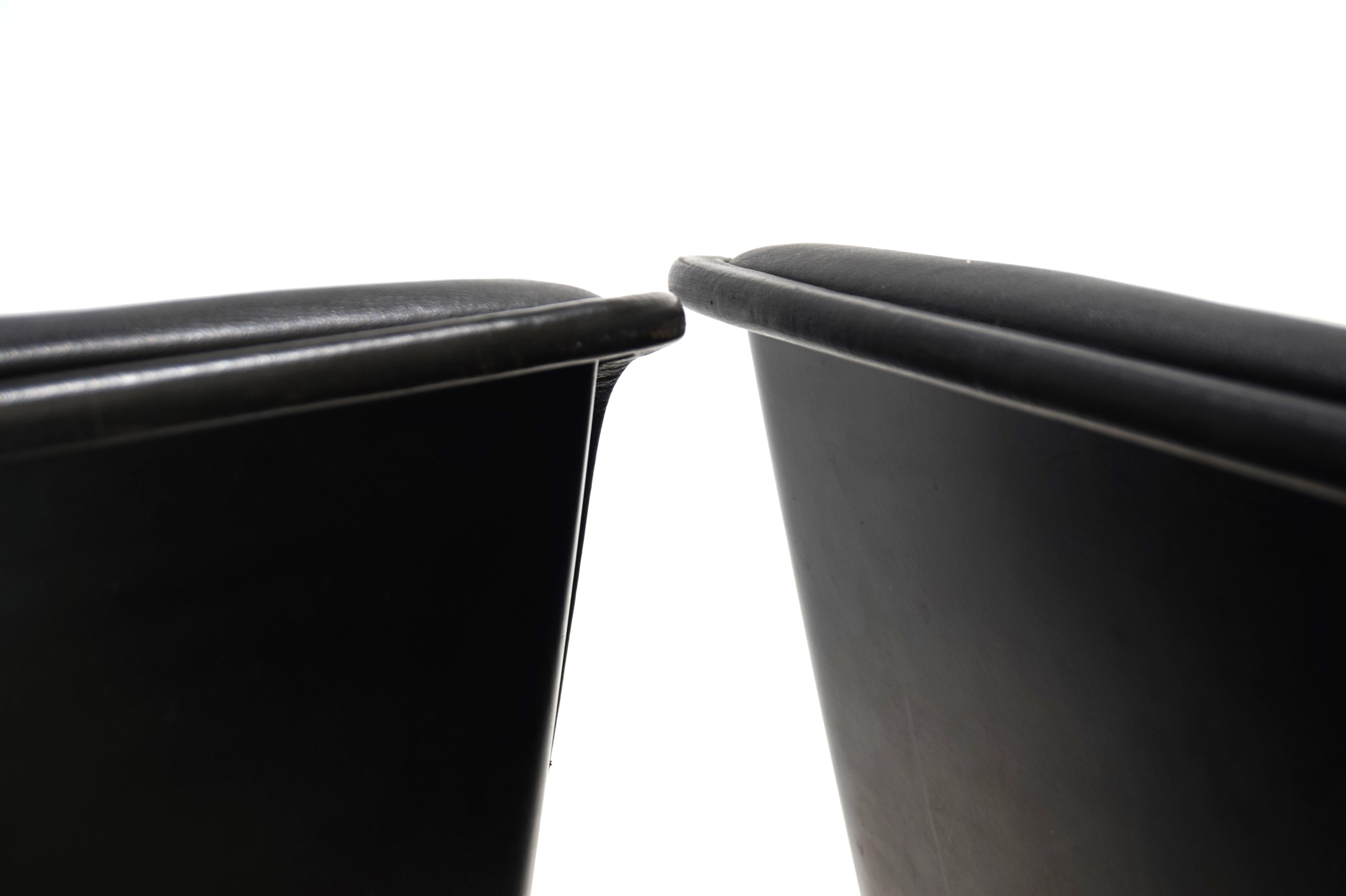 Wilkhahn Delta set of 2 leather conference / dining chairs by Delta, 1960 For Sale 10