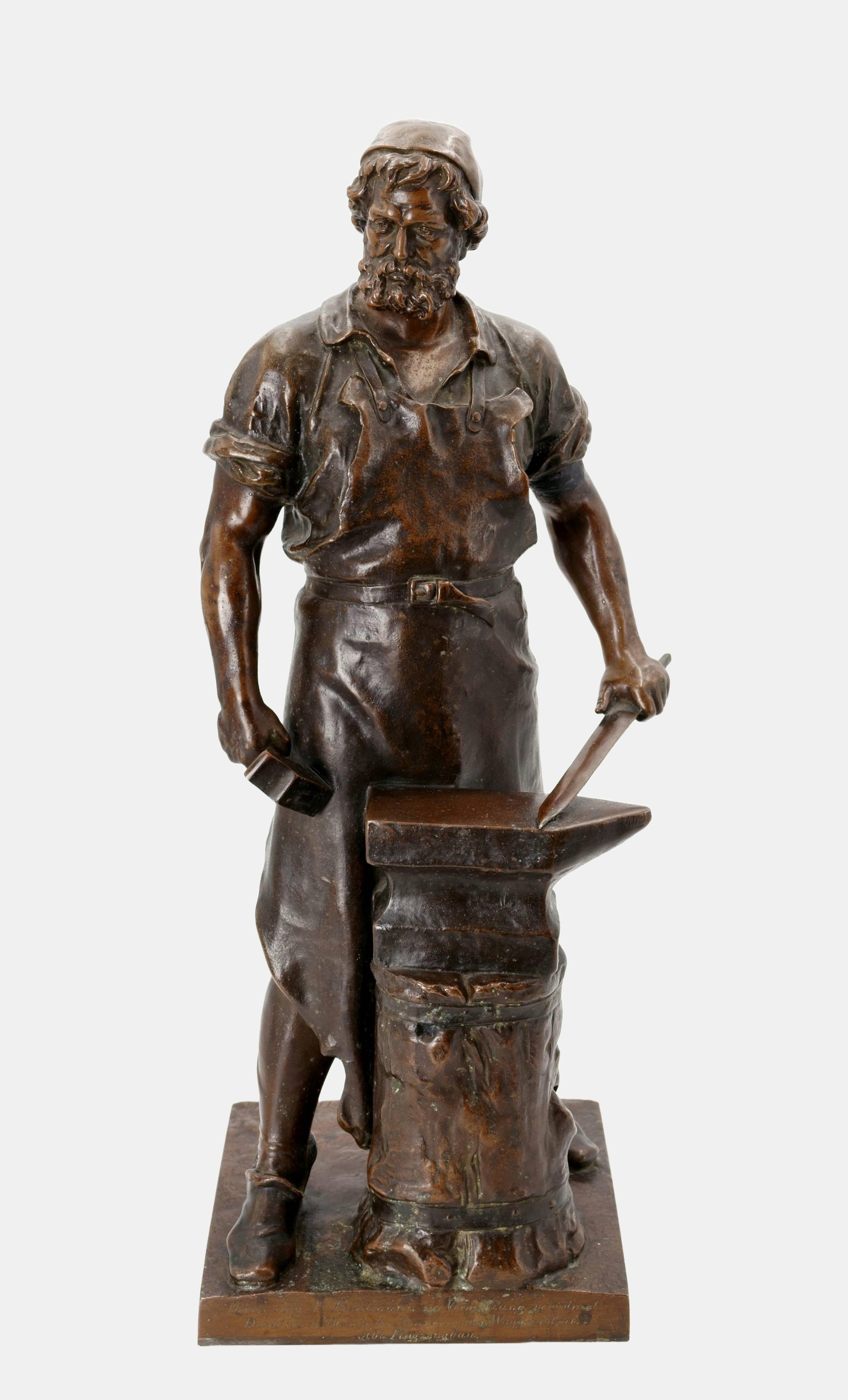 Figurative Sculpture de Wilhelm Albermann - El herrero de Solingen / - La espada de doble filo -