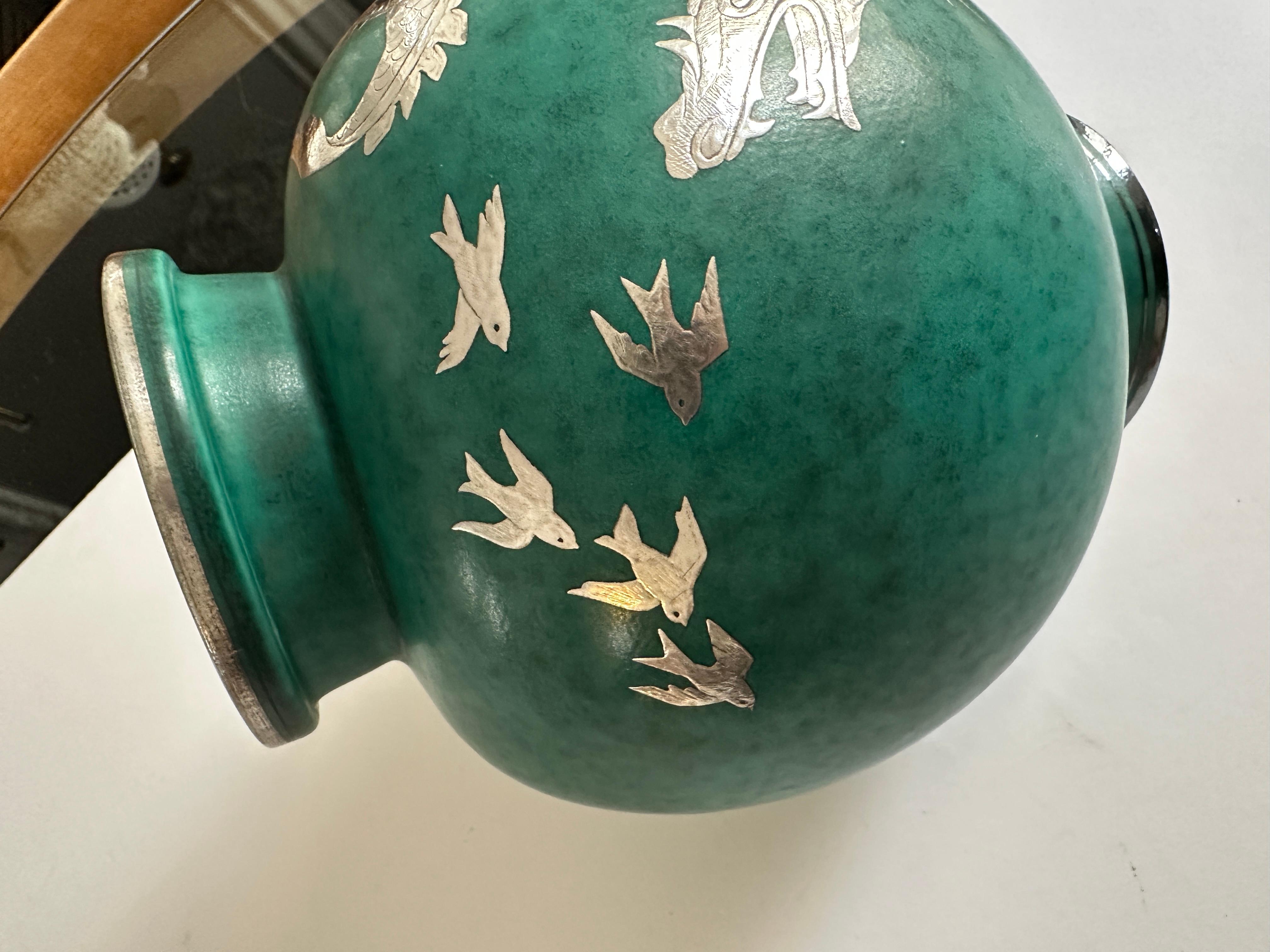 Wilhelm Kage “Argenta” vase 1045 glazed stoneware silver Gustavsberg Sweden 1950 im Zustand „Gut“ im Angebot in Paris, FR