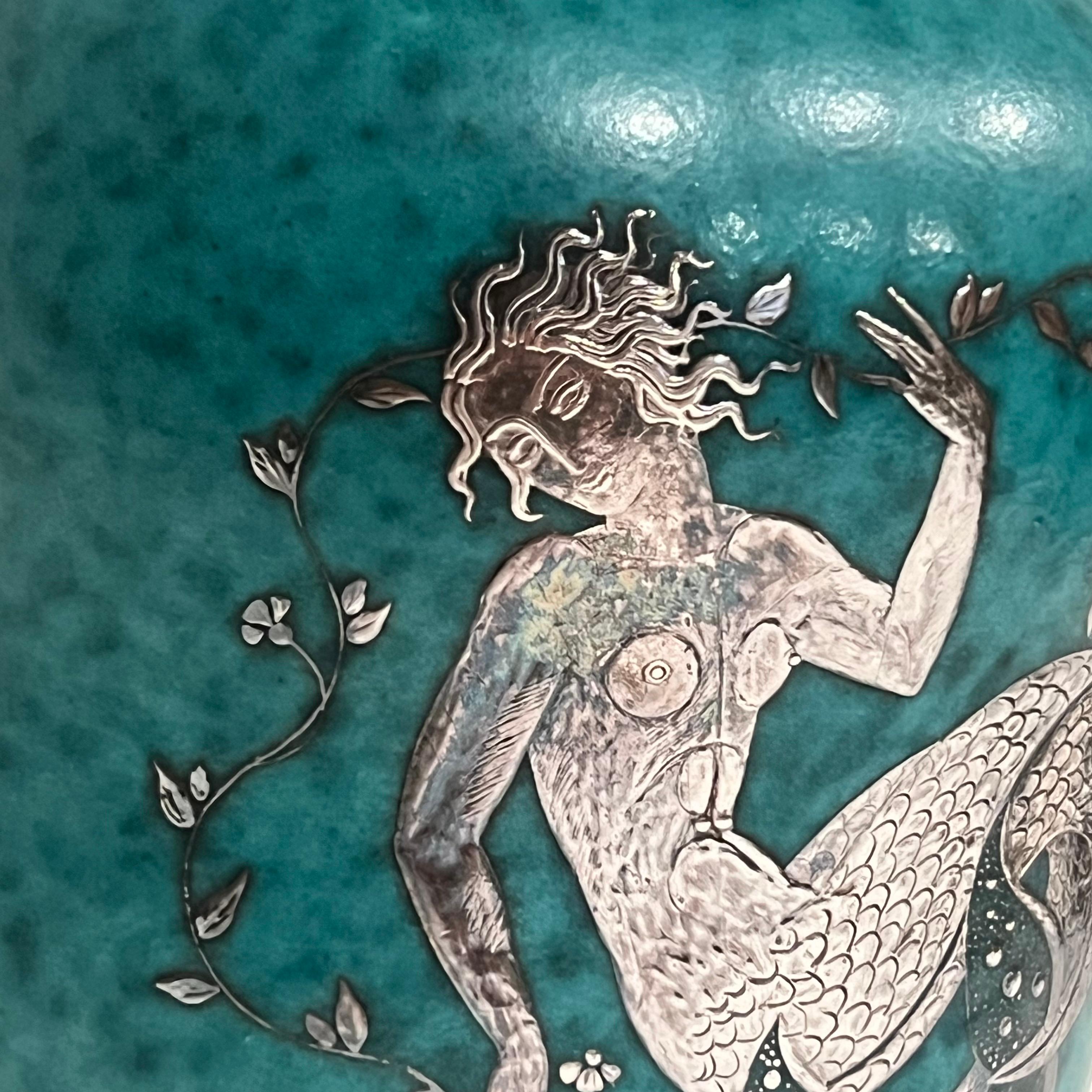 Suédois Wilhelm Kåge Vase à sirène en argent vers 1930 Suède en vente