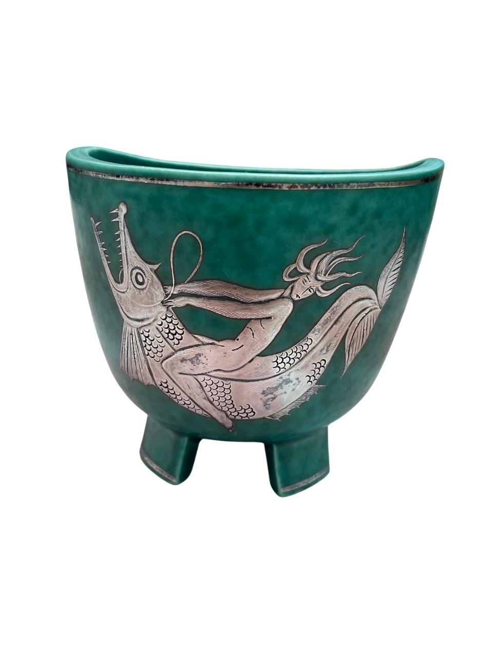 Wilhelm Kåge für Gustavsberg Argenta-Vase mit Meerjungfrau und Fisch, Schweden, 1930er Jahre (Schwedisch) im Angebot