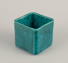 Wilhelm Kåge for Gustavsberg. Ceramic bowl and a small square ceramic vase.