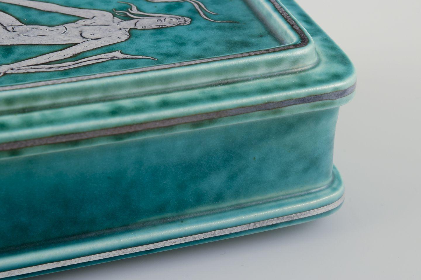 Smaltato Wilhelm Kåge per Gustavsberg. Vaso con coperchio in ceramica della serie 