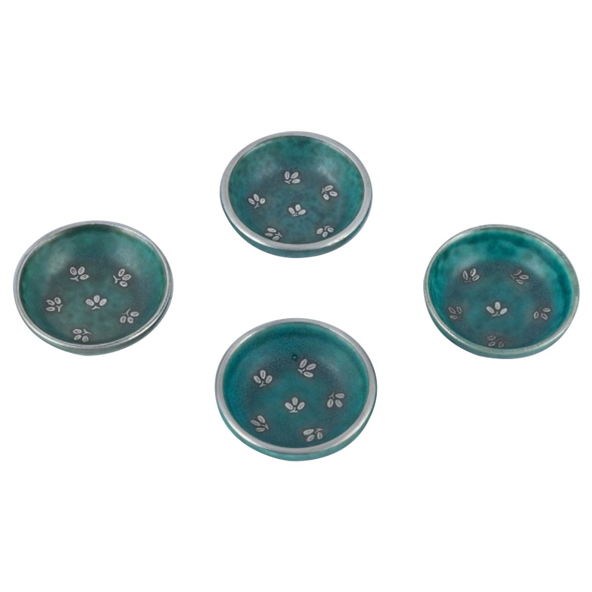 Wilhelm Kåge per Gustavsberg. Set di quattro piccole ciotole in ceramica ARGENTA
