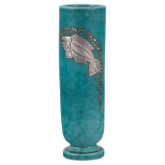 Wilhelm Kåge für Gustavsberg. Schlanke Keramikvase. Reihe "Argenta"