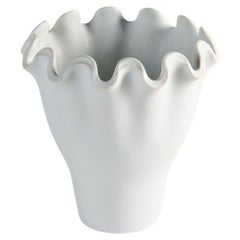 Wilhelm Kåge per Gustavsberg, Serie Våga, Vaso medio bianco, Svezia, c.C. 1940