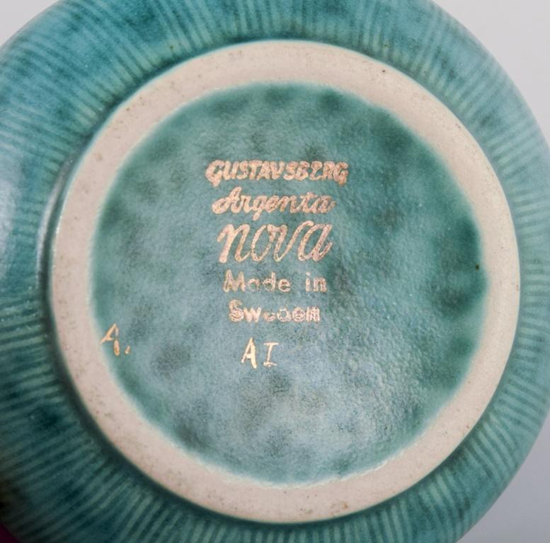 Wilhelm Kåge para Gustavsberg. Tres pequeños cuencos de cerámica, serie 