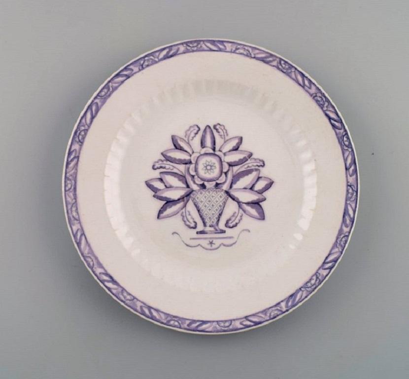 Swedish Wilhelm Kåge for Gustavsberg, Vas Serving Dish and Fifteen Plates in Faience For Sale