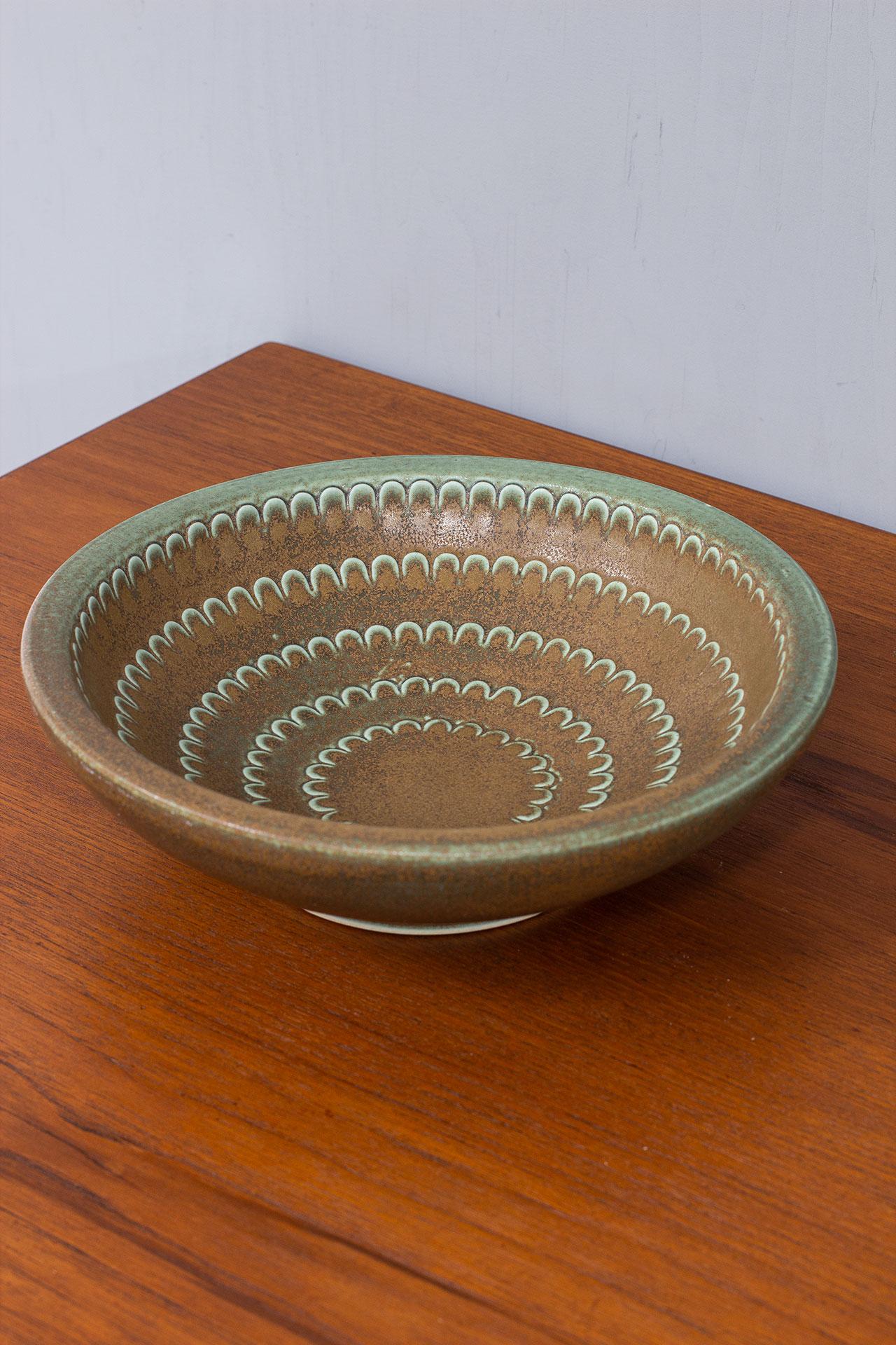 Swedish Wilhelm Kåge Green & Brown Stoneware Dish, Bowl, Gustavsberg, Sweden, 1950s