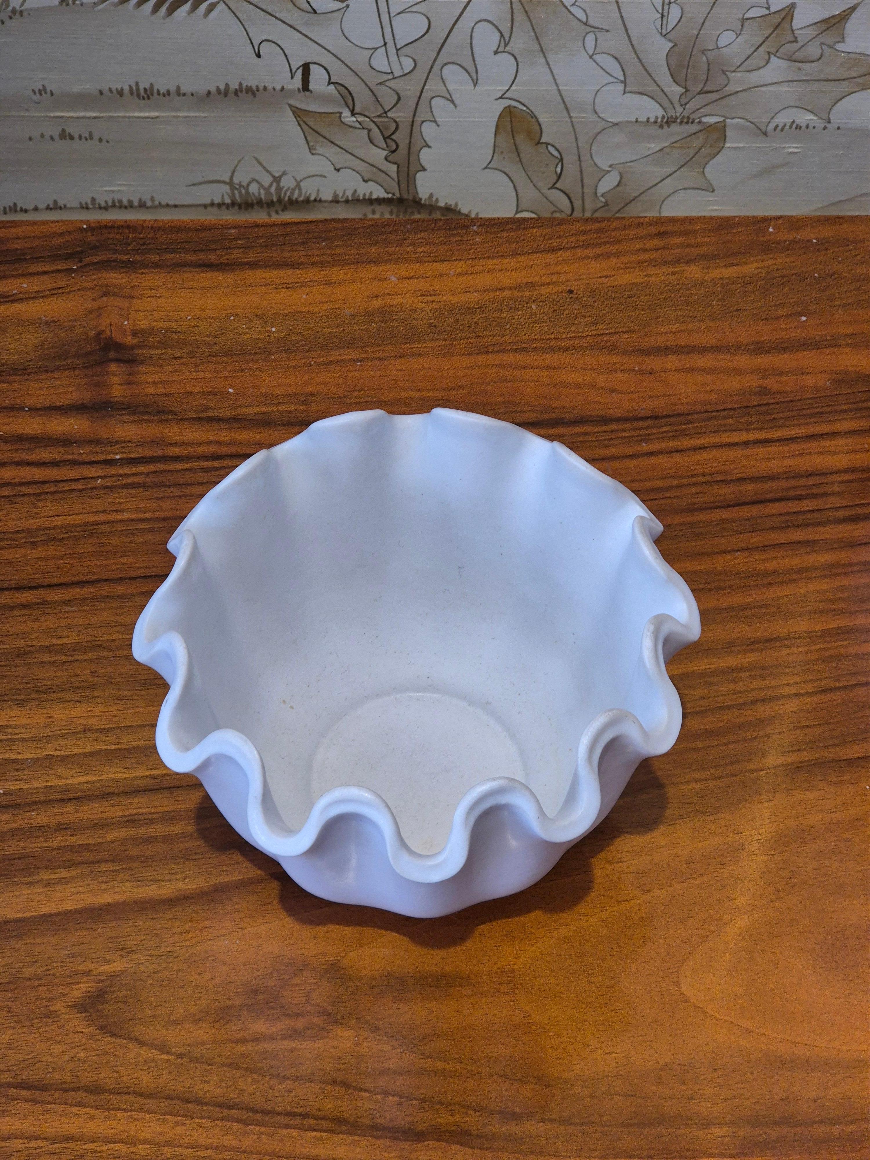 Wilhelm Kåge, ciotola in gres modello Våga / Wave, Gustavsberg. Moderno scandinavo In condizioni buone in vendita a Stockholm, SE
