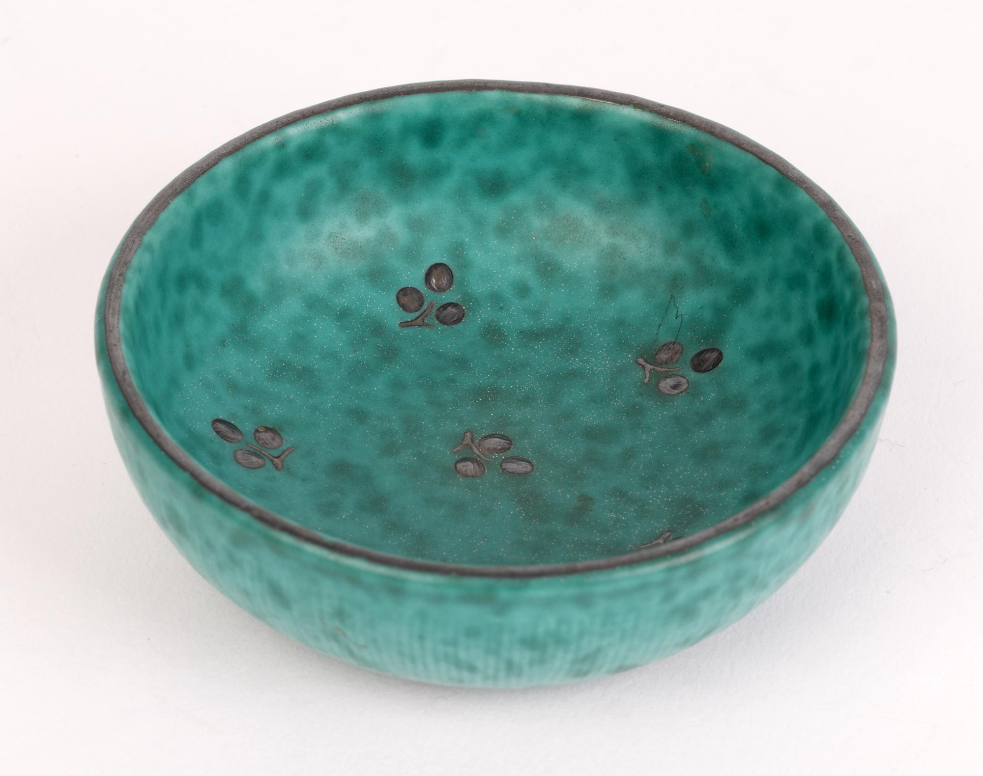 Wilhelm Kage Swedish Art Deco Gustavsberg Argenta Silver Inlay Ceramic Bowl For Sale 1