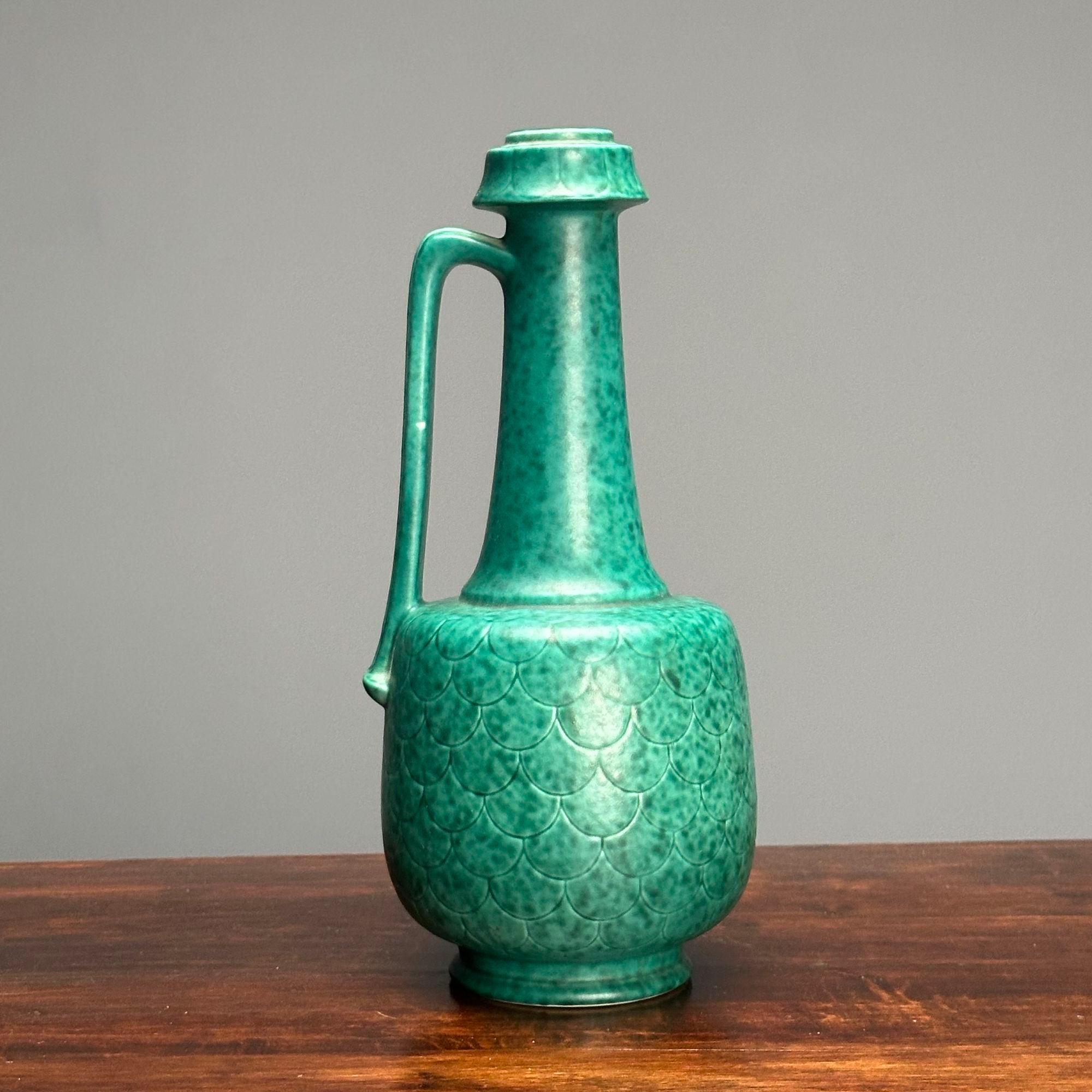Wilhelm Kage, Swedish Mid-Century Modern, Vase, Glazed Stoneware, Argenta, 1930s In Good Condition For Sale In Stamford, CT