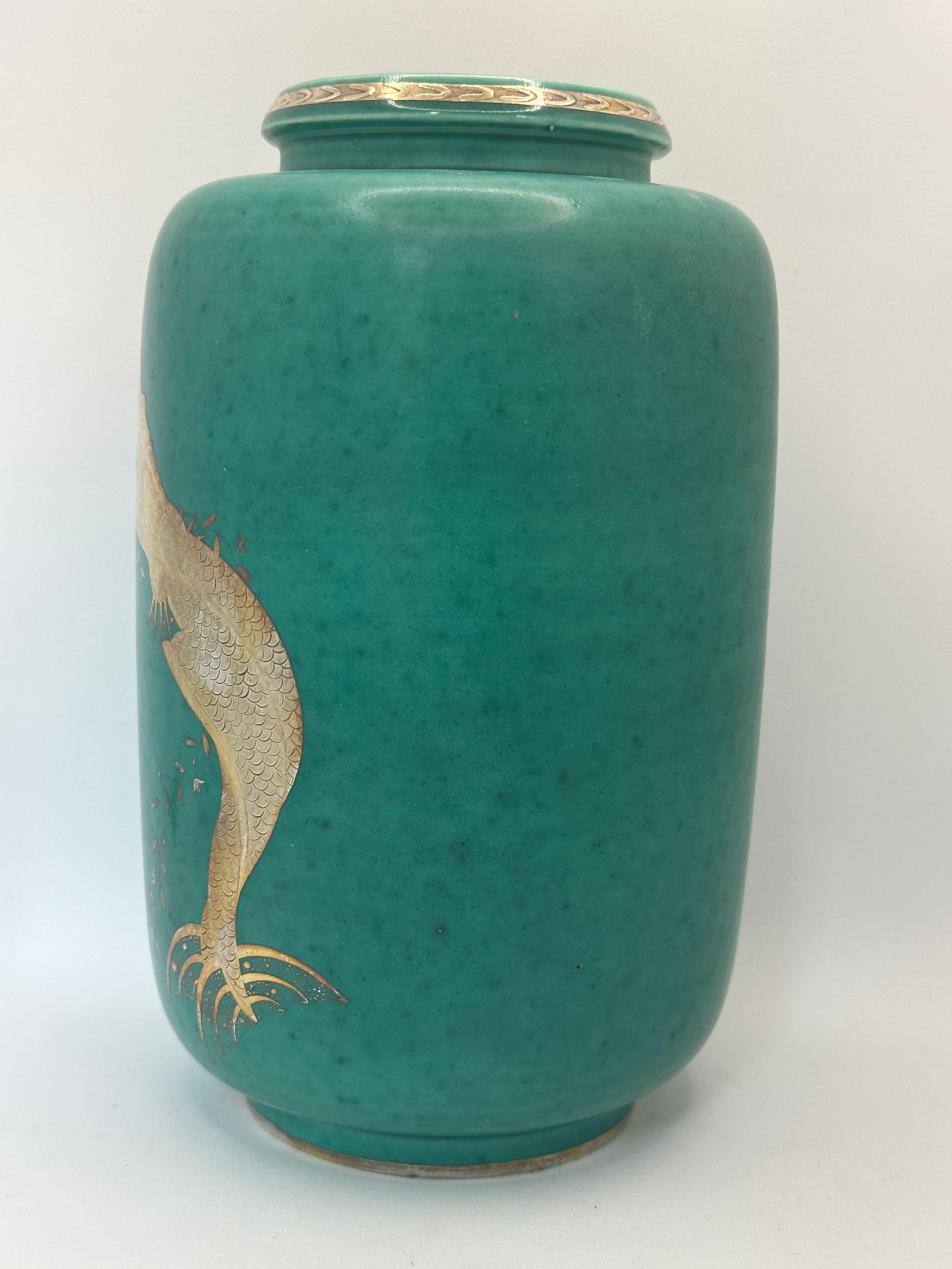Wilhelm Kage vase 'Argenta' for Gustavsberg Sweden 1930 Signed In Good Condition For Sale In Paris, FR