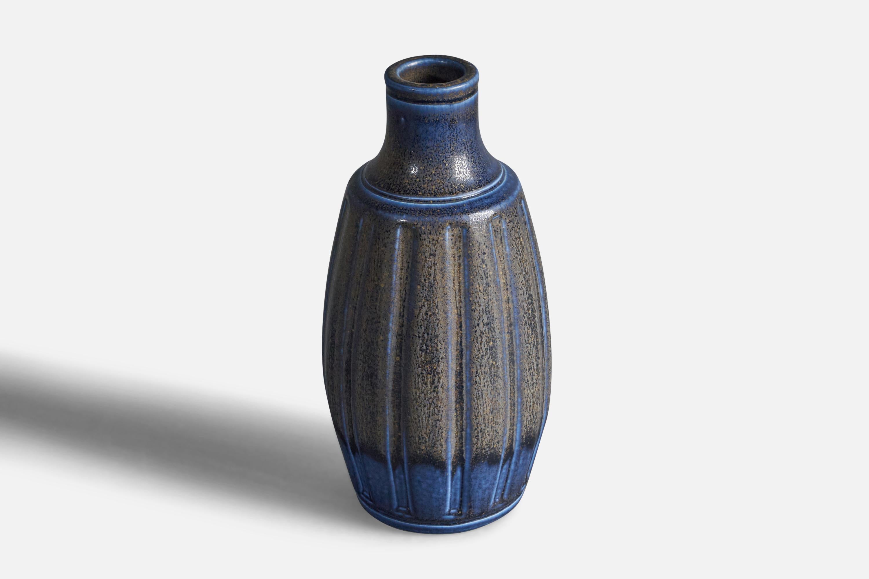 Mid-Century Modern Wilhelm Kåge, Vase, Stoneware, Sweden, 1960s For Sale