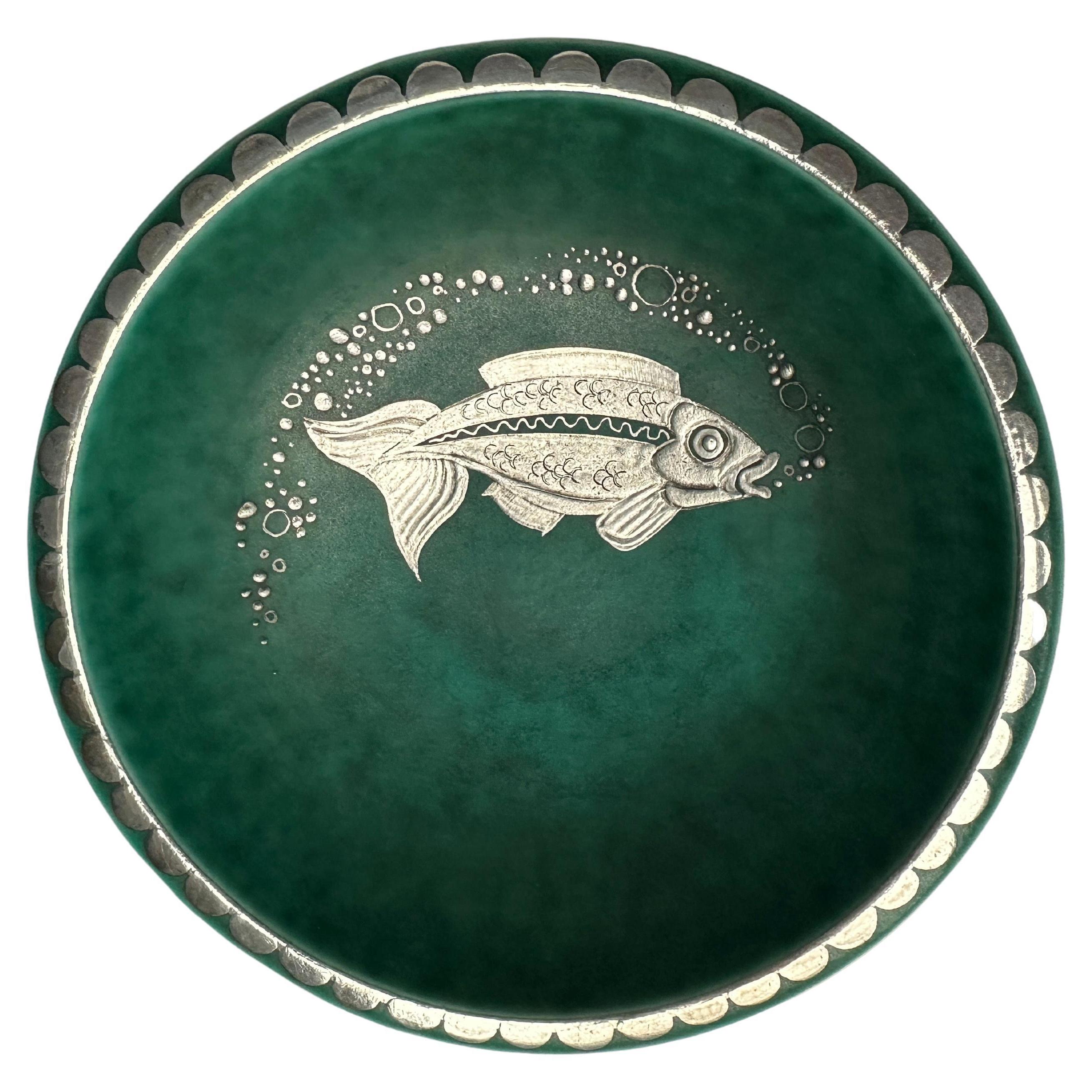 Bol Wilhelm Kage en céramique avec incrustation de poissons en argent pour Gustavsberg Argenta