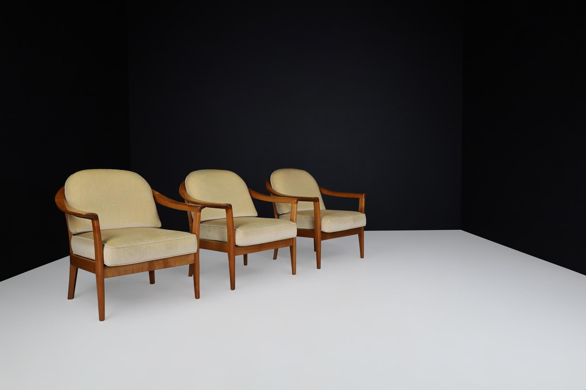 Mid-Century Modern Wilhelm Knol Easy Chairs In Cherry and Original Upholstery, Germany 1960s For Sale