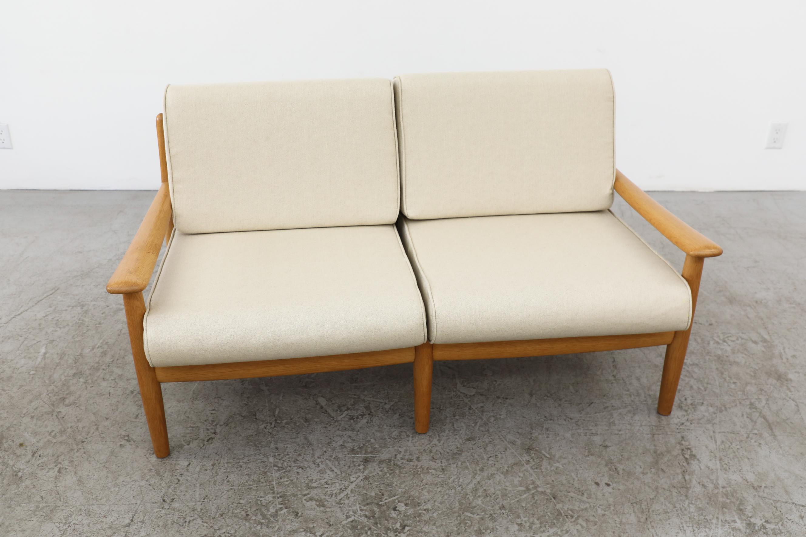 Wilhelm Knoll Oak Loveseat with Rounded Edges & Cream Cushions, Germany, 1960's For Sale 4