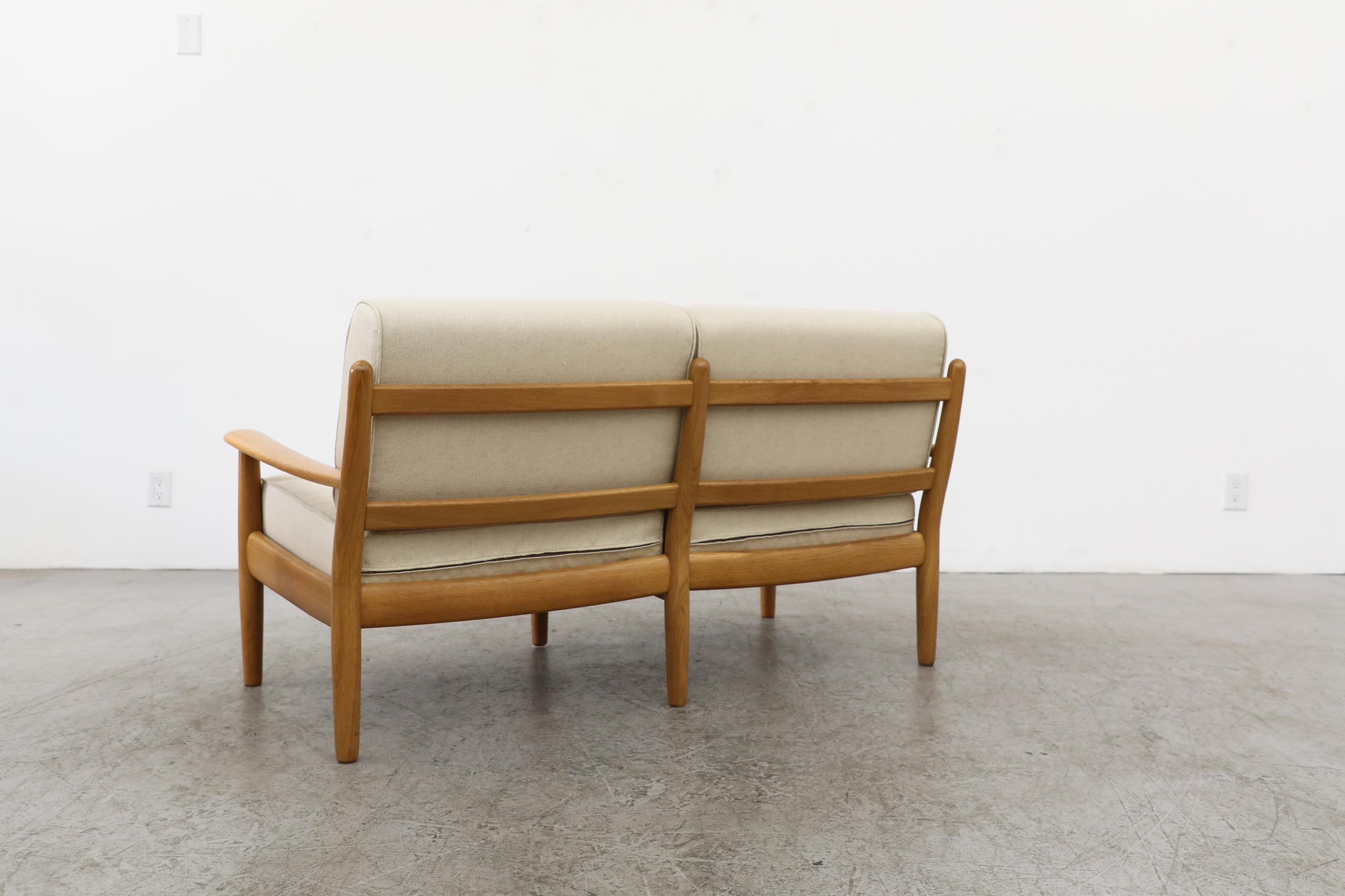 Wilhelm Knoll Oak Loveseat with Rounded Edges & Cream Cushions, Germany, 1960's For Sale 2