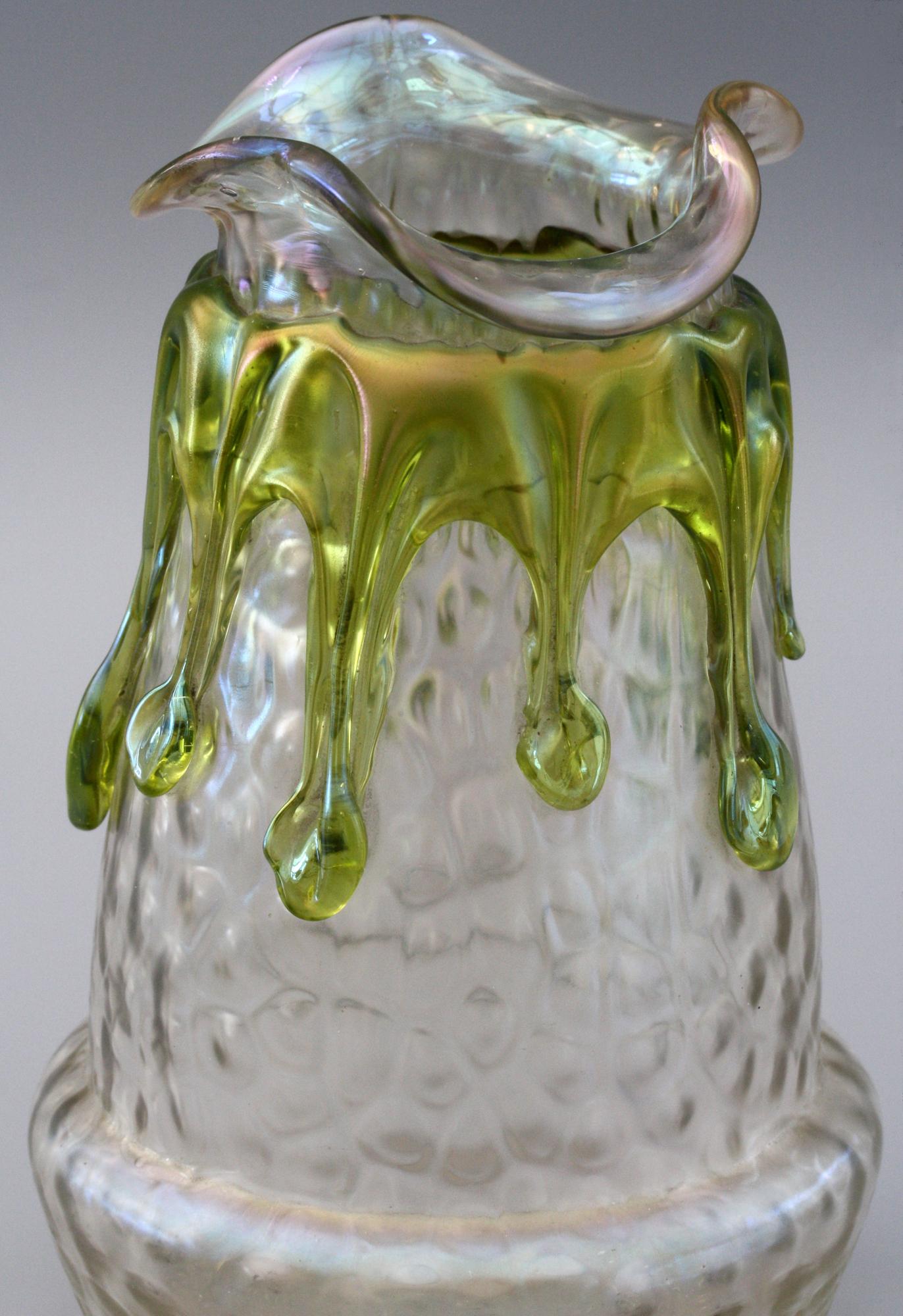 Wilhelm Kralik Art Nouveau Trailed Iridescent Art Glass Vase 3