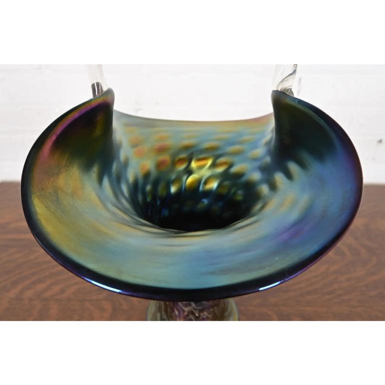 Cesta o jarrón grande de vidrio artístico iridiscente Wilhelm Kralik Sohn Art Nouveau en venta 1