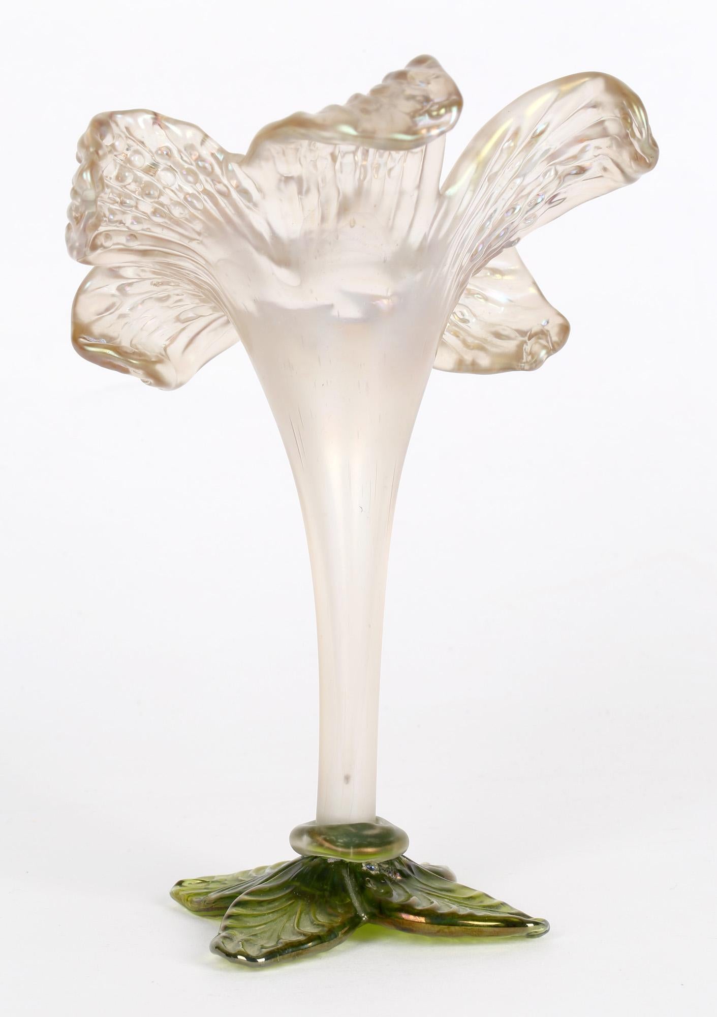 Wilhelm Kralik Sohne Bohemian Iridescent Art Glass Solifleur Floral Vase In Good Condition In Bishop's Stortford, Hertfordshire