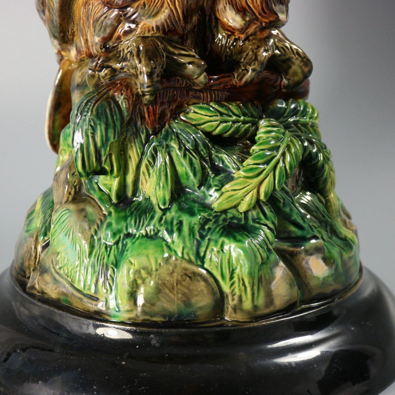Lámpara de mayólica Wilhelm Schiller con forma de búho en venta 6
