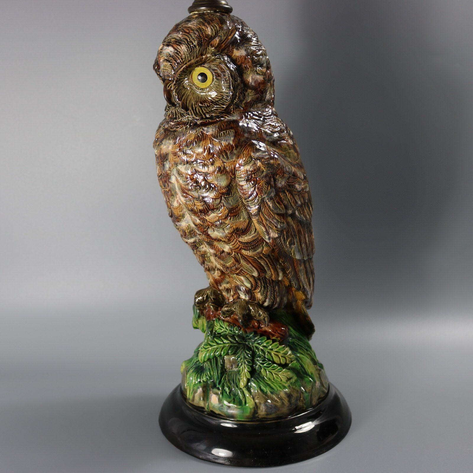 Lámpara de mayólica Wilhelm Schiller con forma de búho en Bueno estado para la venta en Chelmsford, Essex