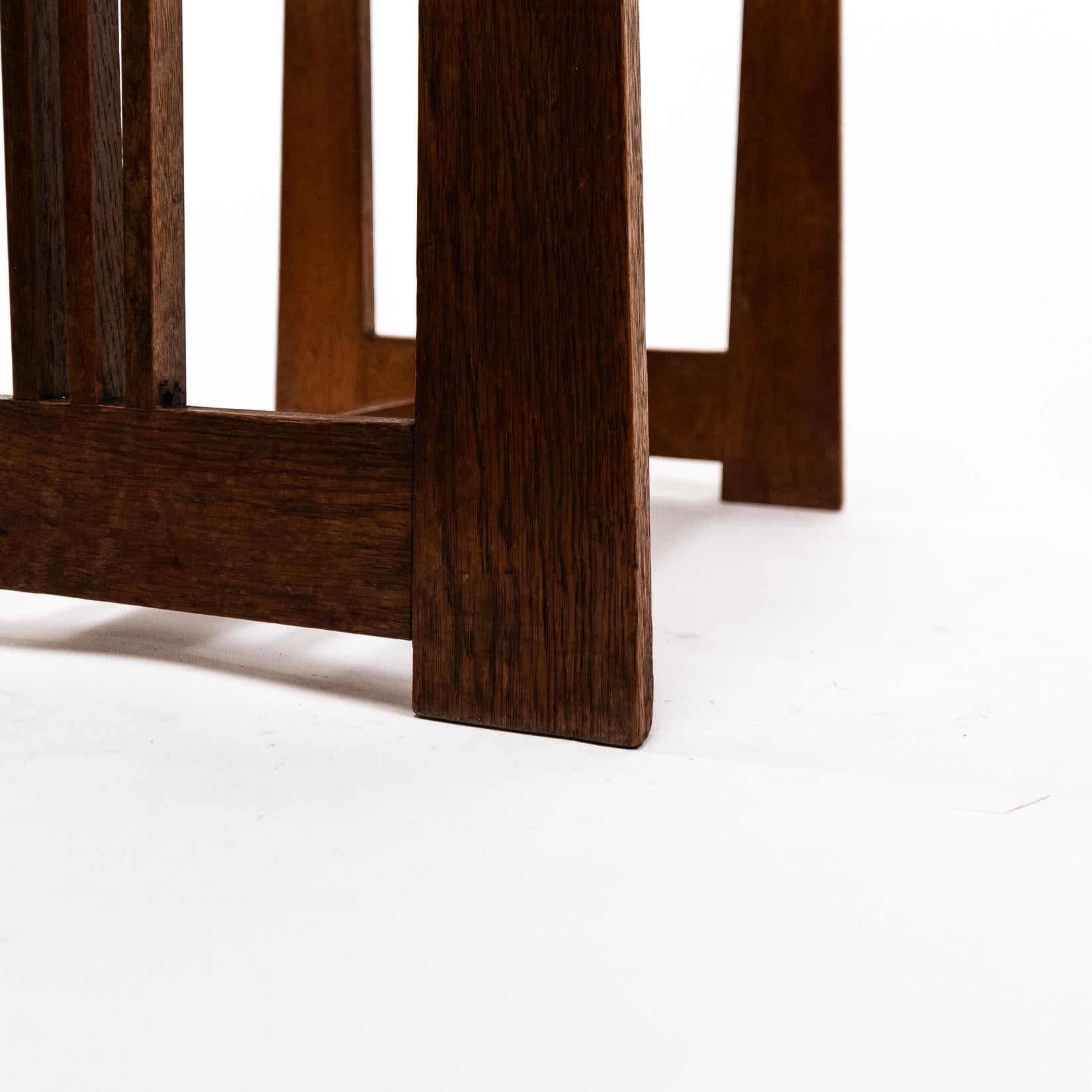 Wilhelm Schmidt & von Prag-Rudniker. Arts & Crafts Oak Klavierhocker im Angebot 4