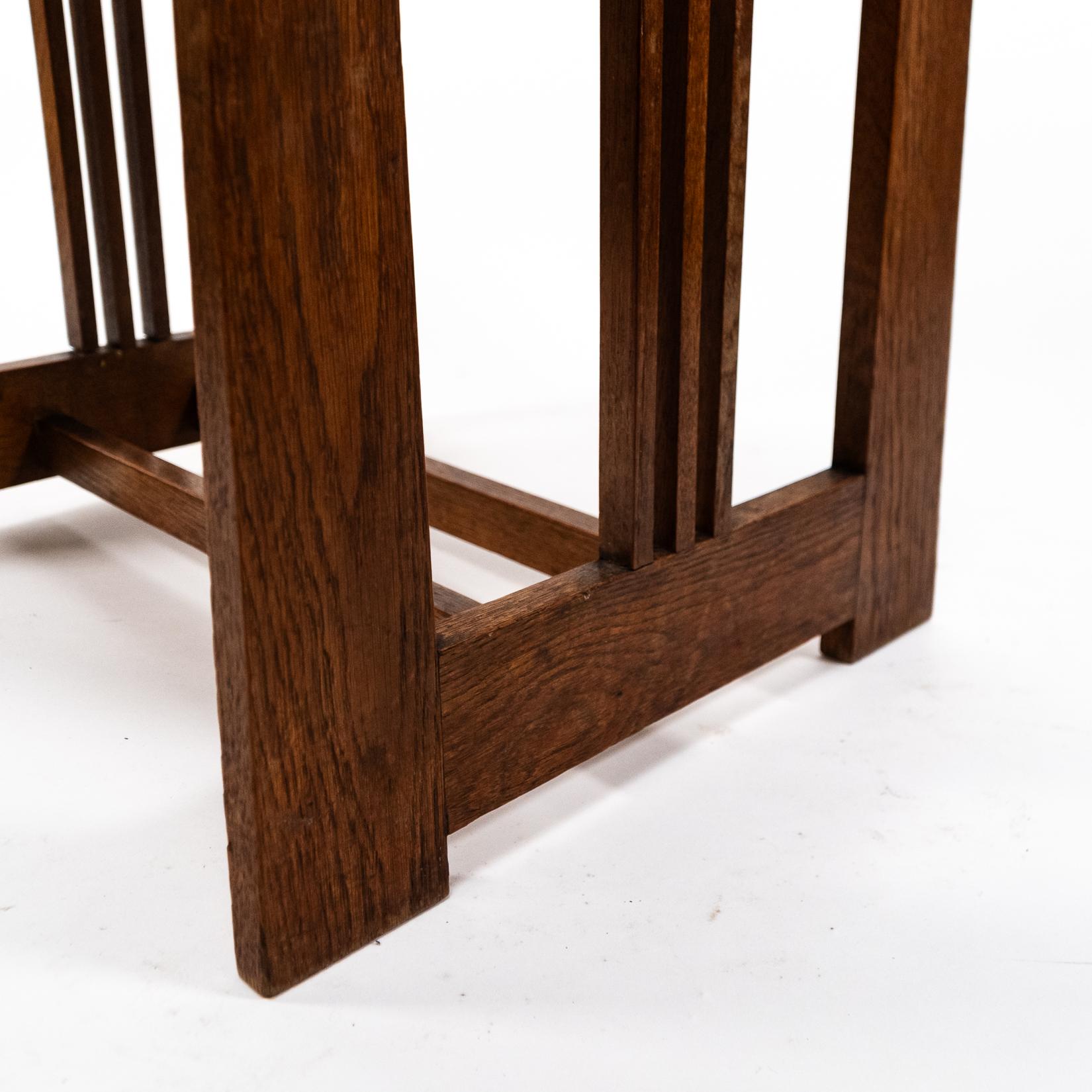 Wilhelm Schmidt & von Prag-Rudniker. Arts & Crafts Oak Klavierhocker im Angebot 5