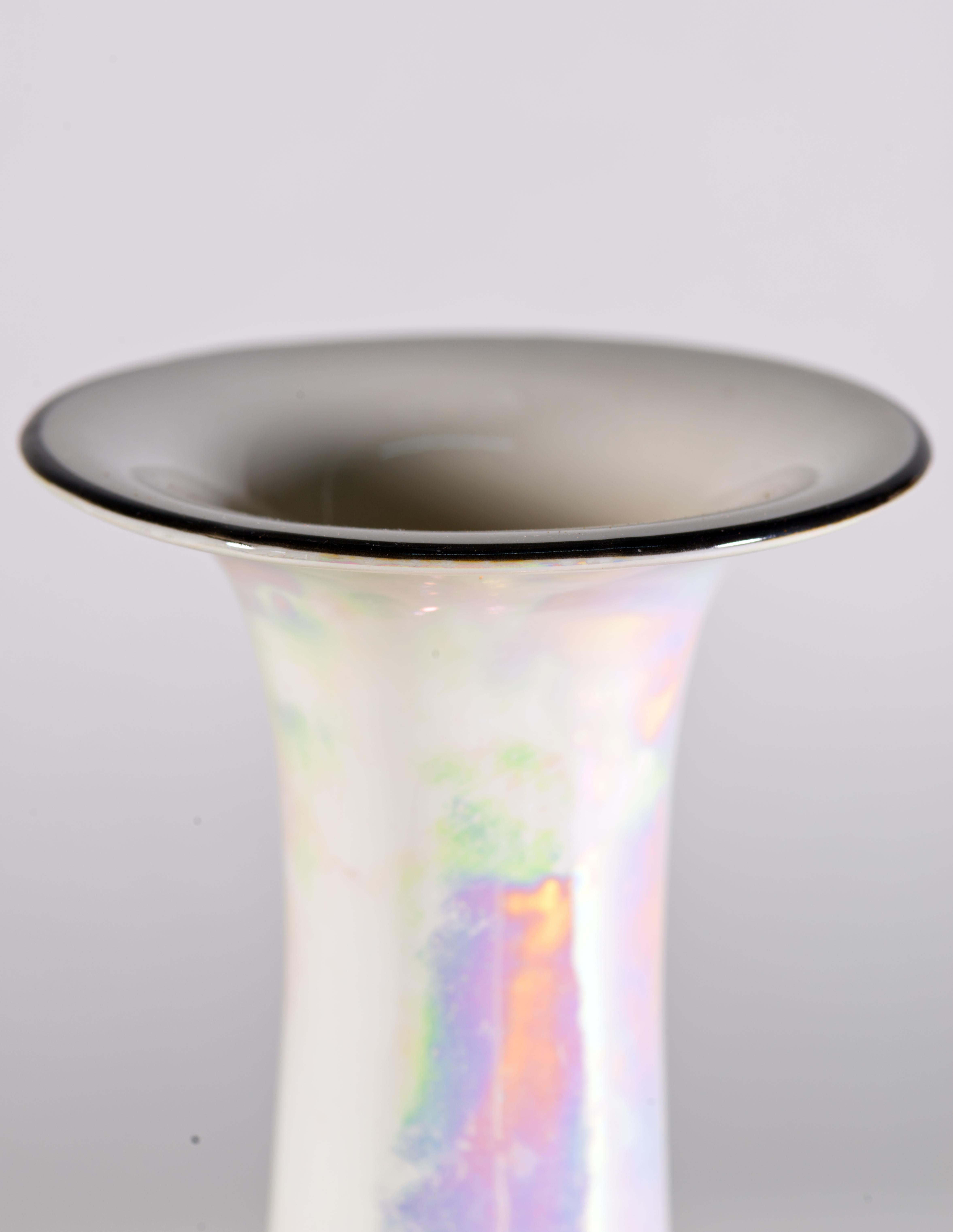 Wilhelm Veit für Zeh Scherzer und Co Art Deco Porzellanvase, 1918-1930 im Zustand „Gut“ im Angebot in Clifton Springs, NY
