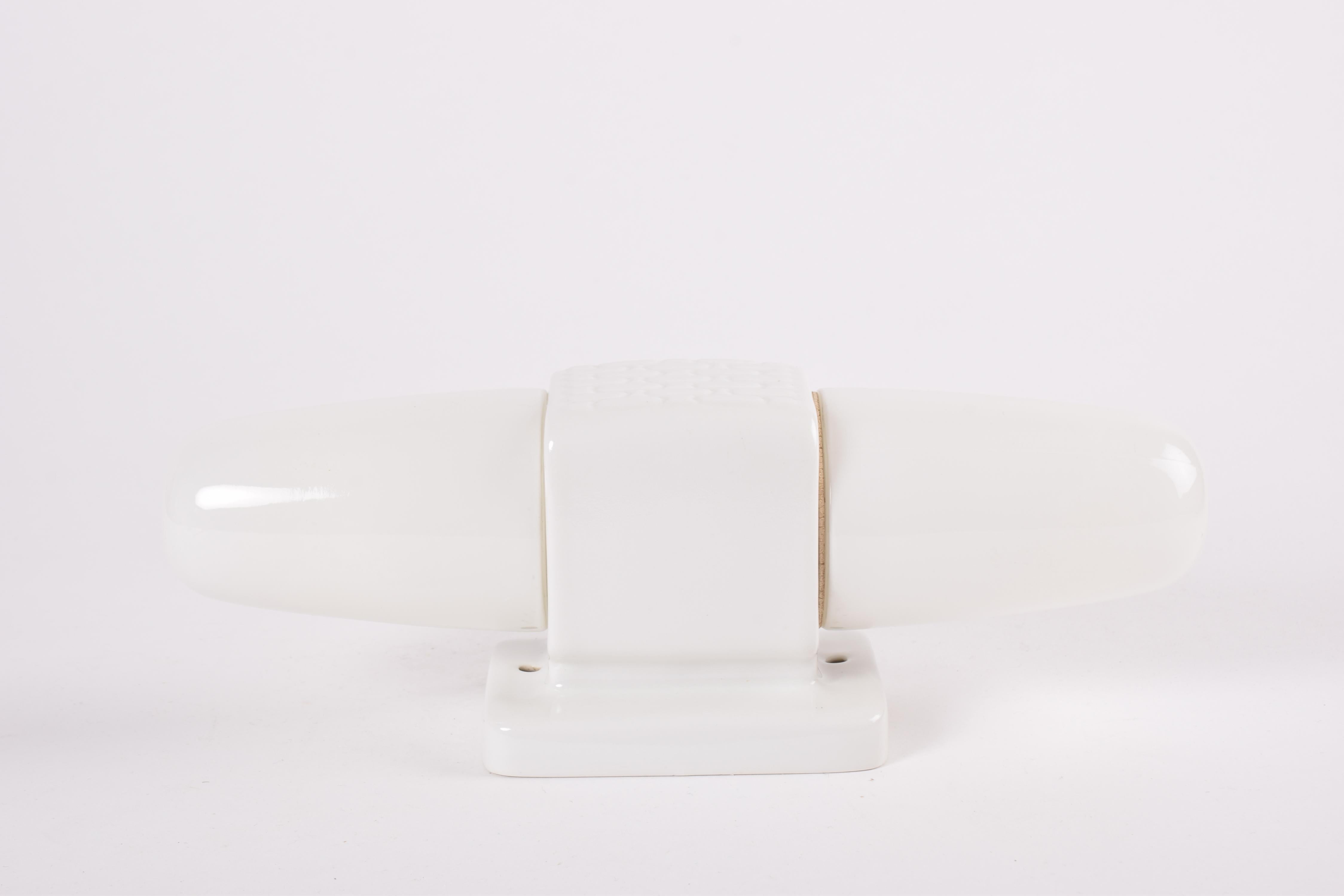 Wilhelm Wagenfeld Bauhaus White Double Wall Lamp Sconce, Rare Square Decor 1950s In Good Condition For Sale In Silkeborg, Silkeborg