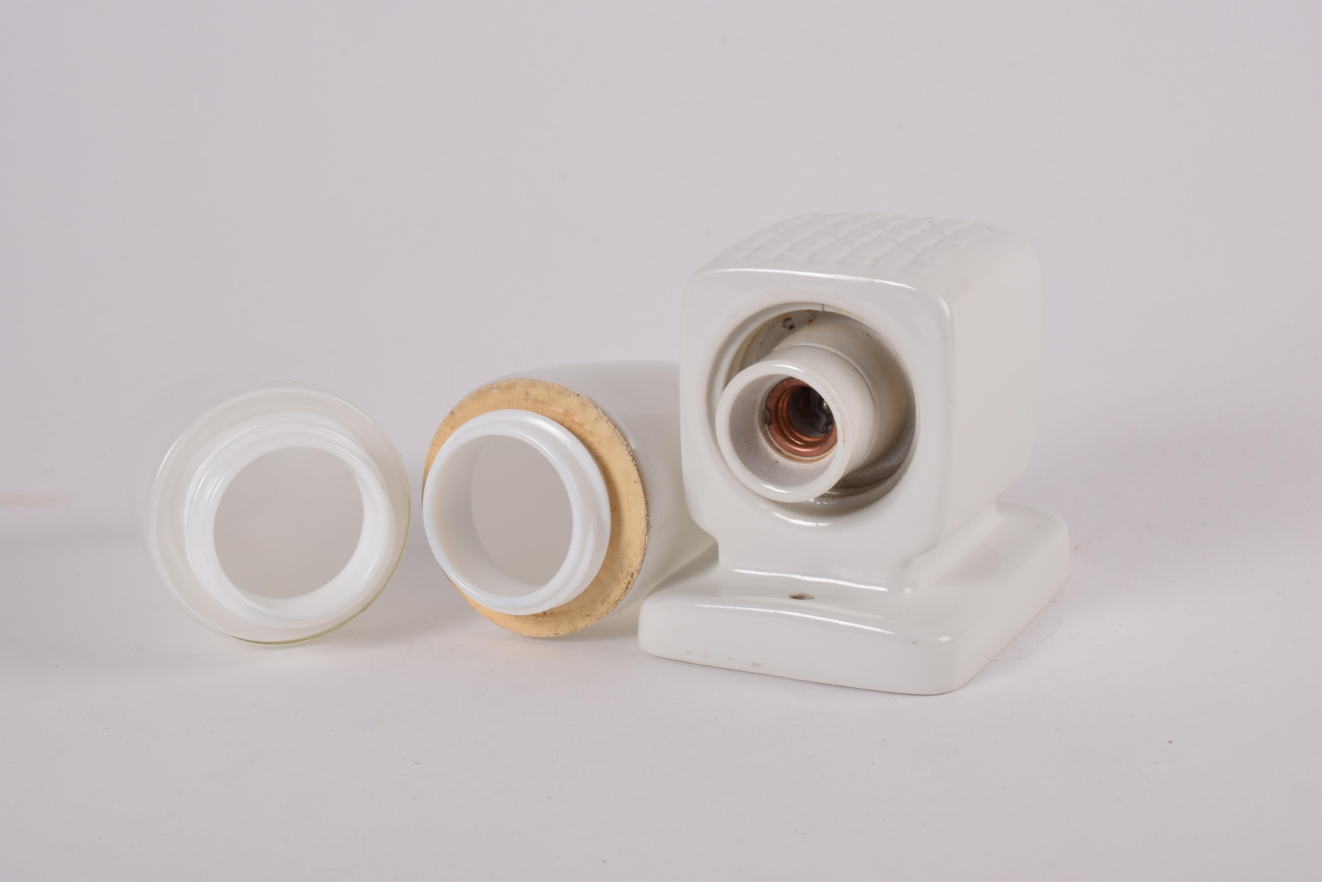 Ceramic Wilhelm Wagenfeld Bauhaus White Double Wall Lamp Sconce, Rare Square Decor 1950s For Sale