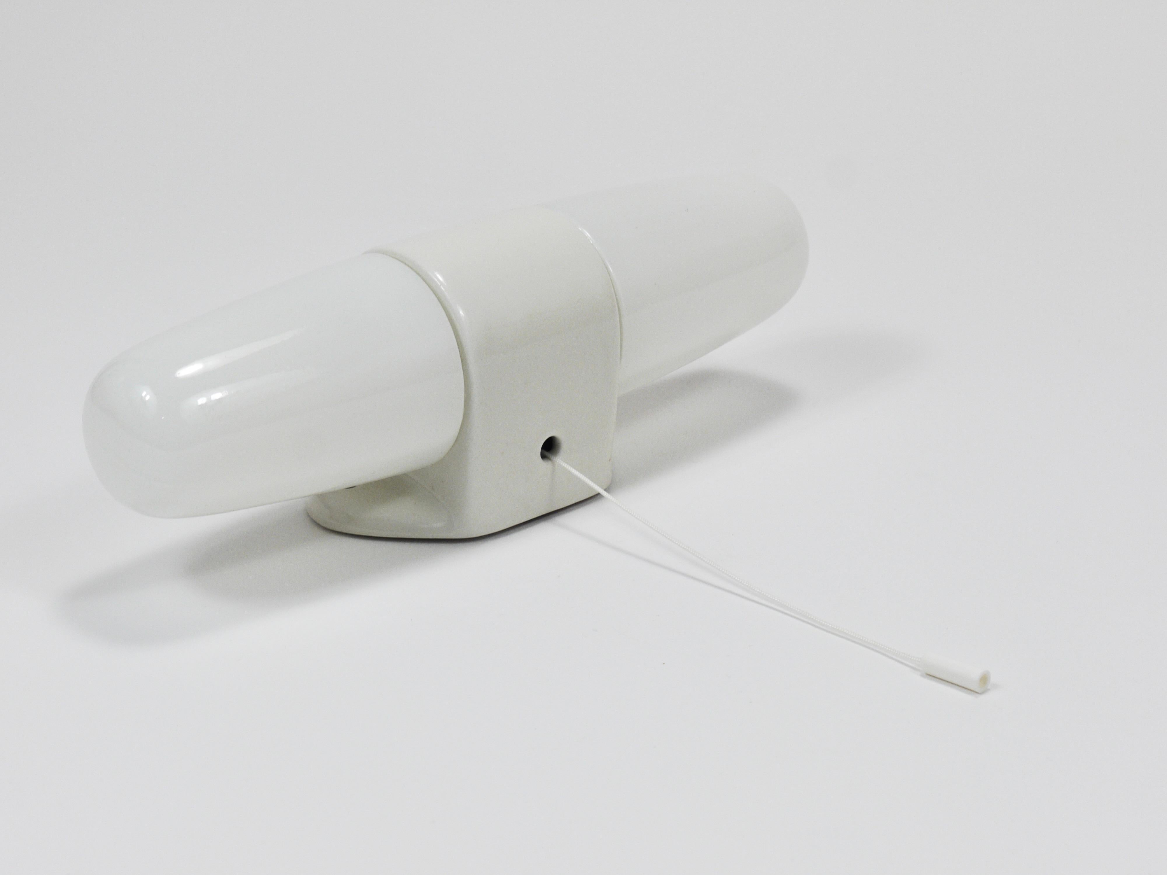 Wilhelm Wagenfeld Aplique doble blanco Bauhaus, Linder Alemania, años 50 Austríaco en venta