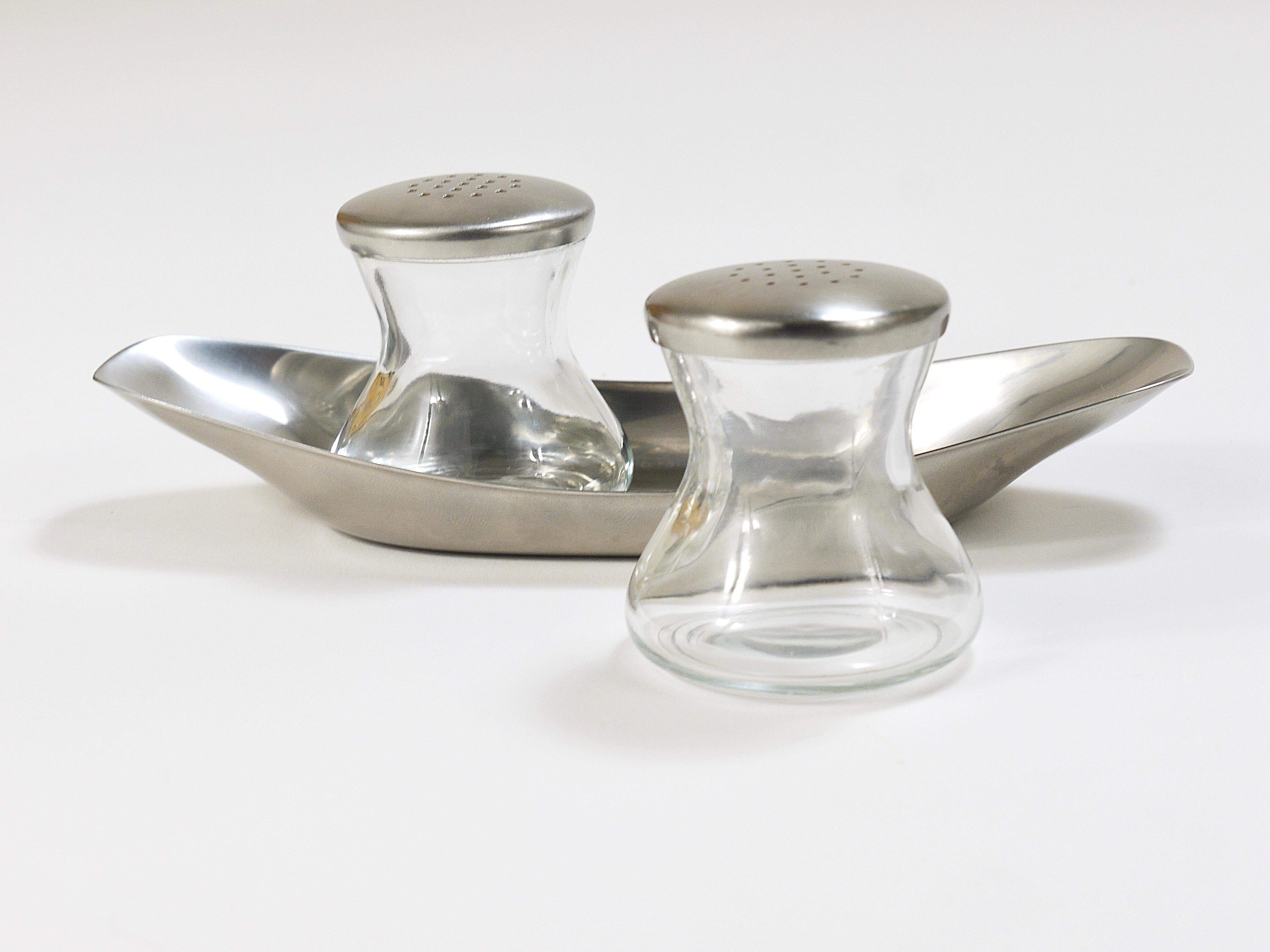 Wilhelm Wagenfeld Mid-Century Max & Moritz Salz- und Pfefferstreuer von WMF, 1950er Jahre (Edelstahl)