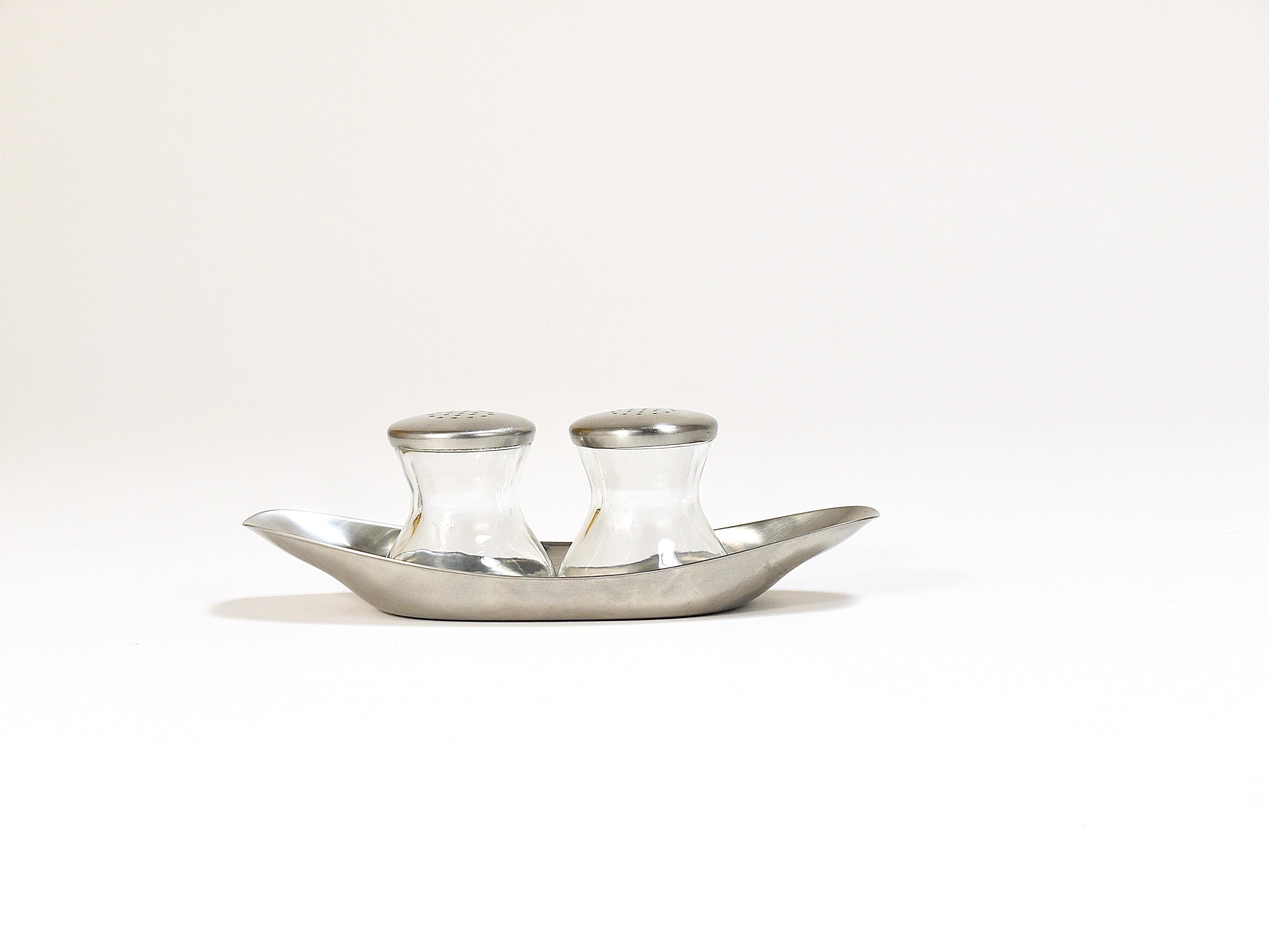 Wilhelm Wagenfeld Mid-Century Max & Moritz Salz- und Pfefferstreuer von WMF, 1950er Jahre 1