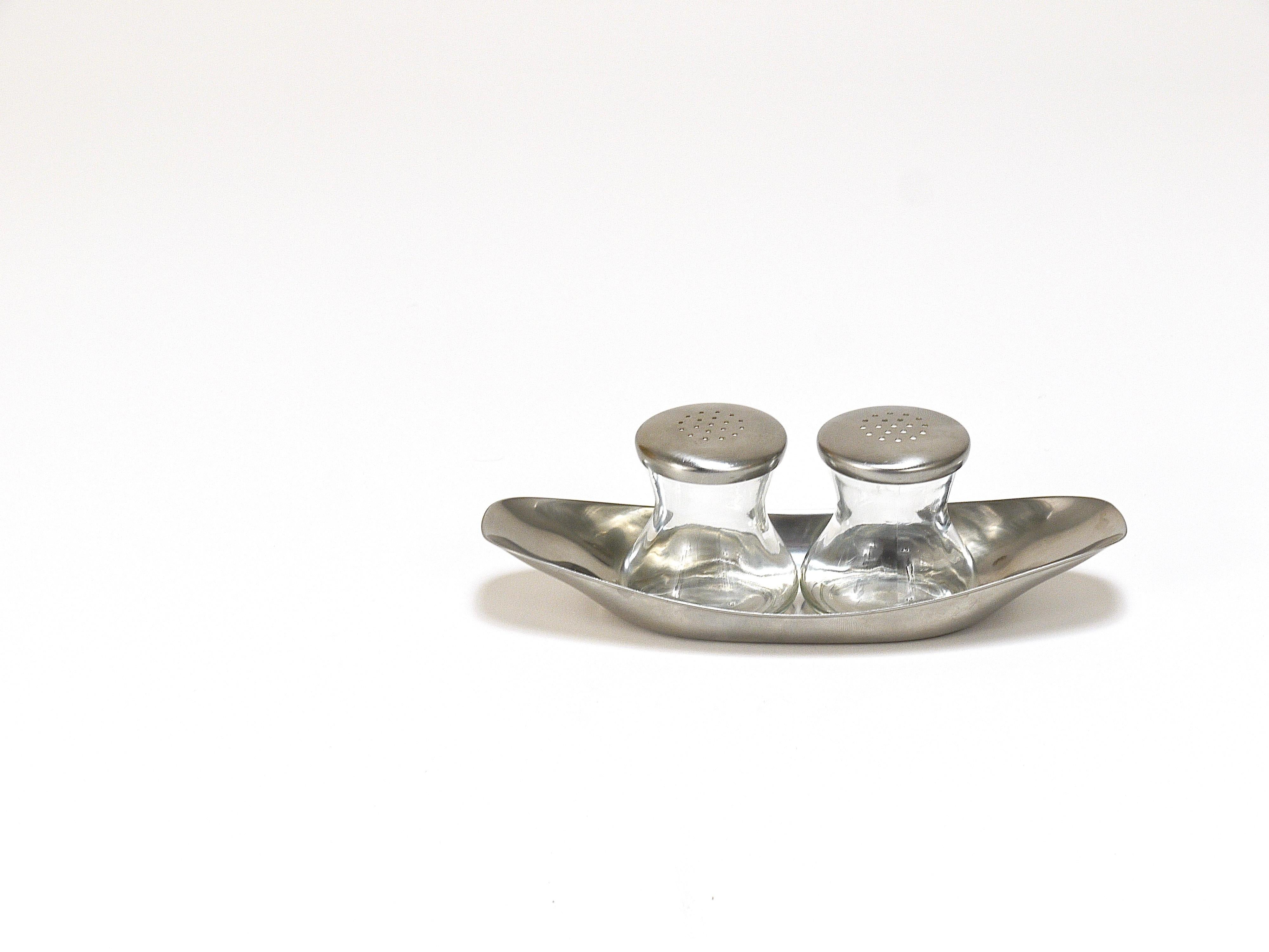 Wilhelm Wagenfeld Mid-Century Max & Moritz Salz- und Pfefferstreuer von WMF, 1950er Jahre 5